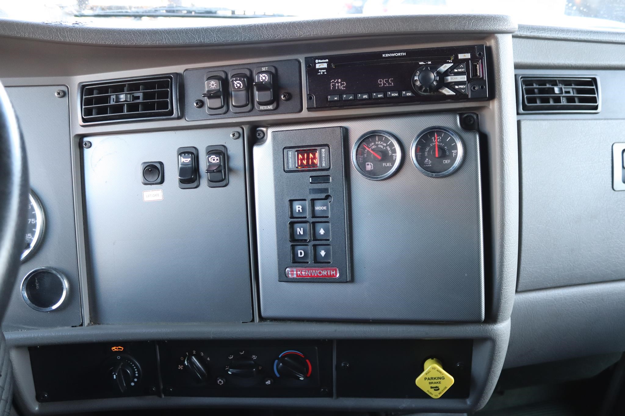 2019 KENWORTH T370 11002914949 2019 KENWORTH T370 11002914949