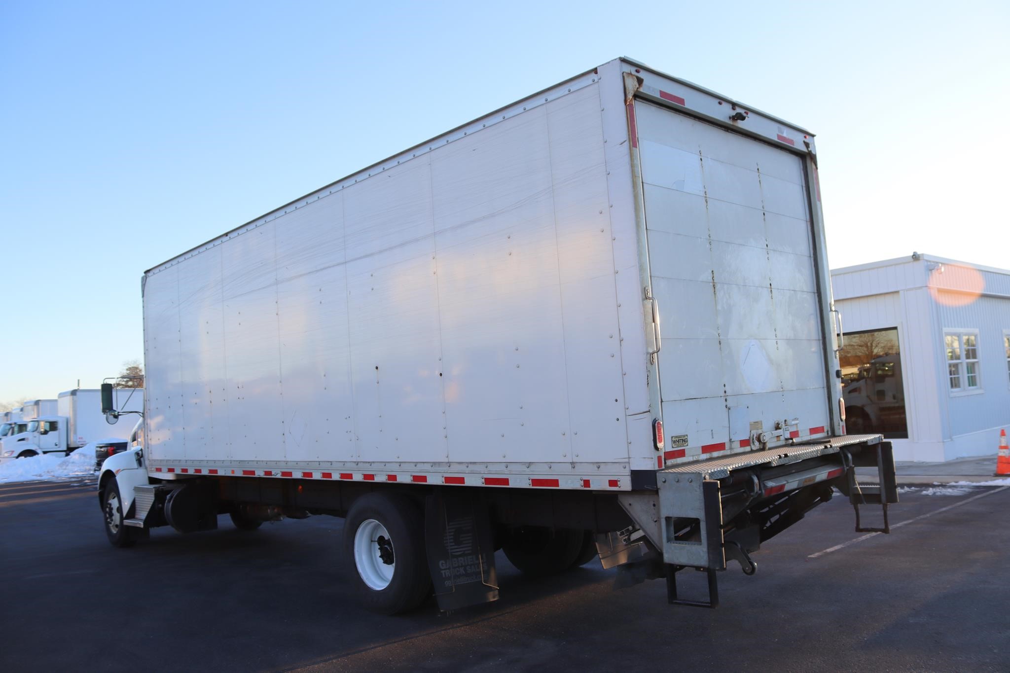 2019 KENWORTH T370 2019 KENWORTH T370 - image 2 of 6