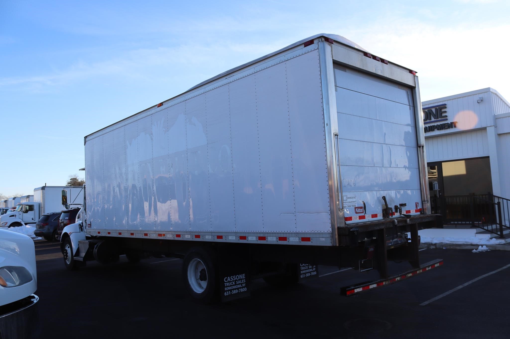 2021 KENWORTH T270 2021 KENWORTH T270 - image 2 of 6