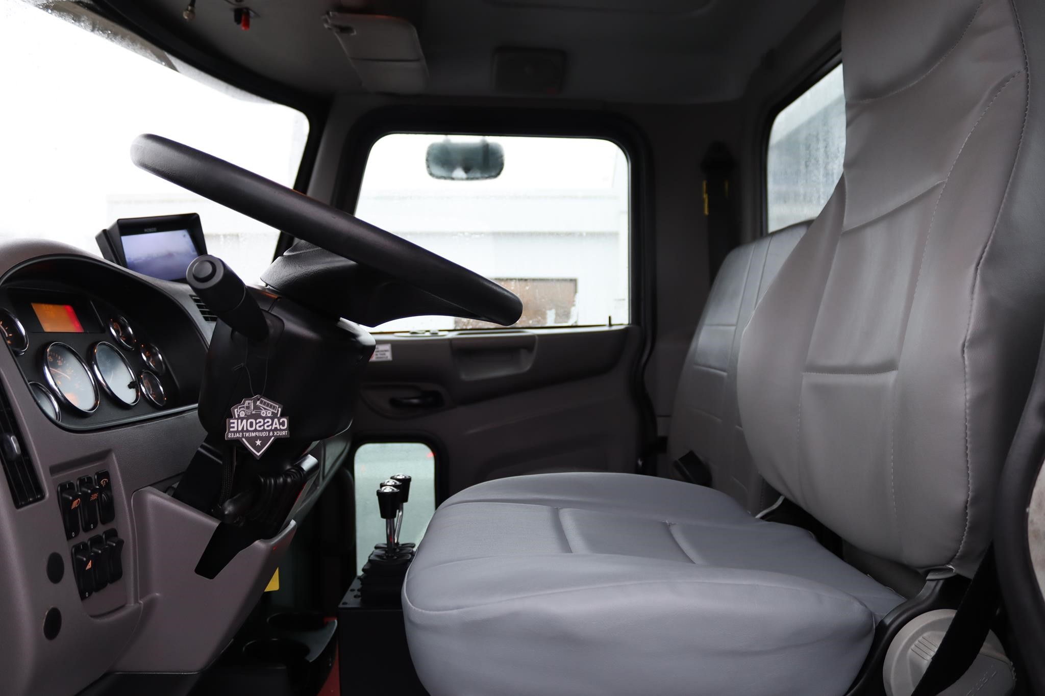 2019 PETERBILT 337 11005735761 2019 PETERBILT 337 11005735761