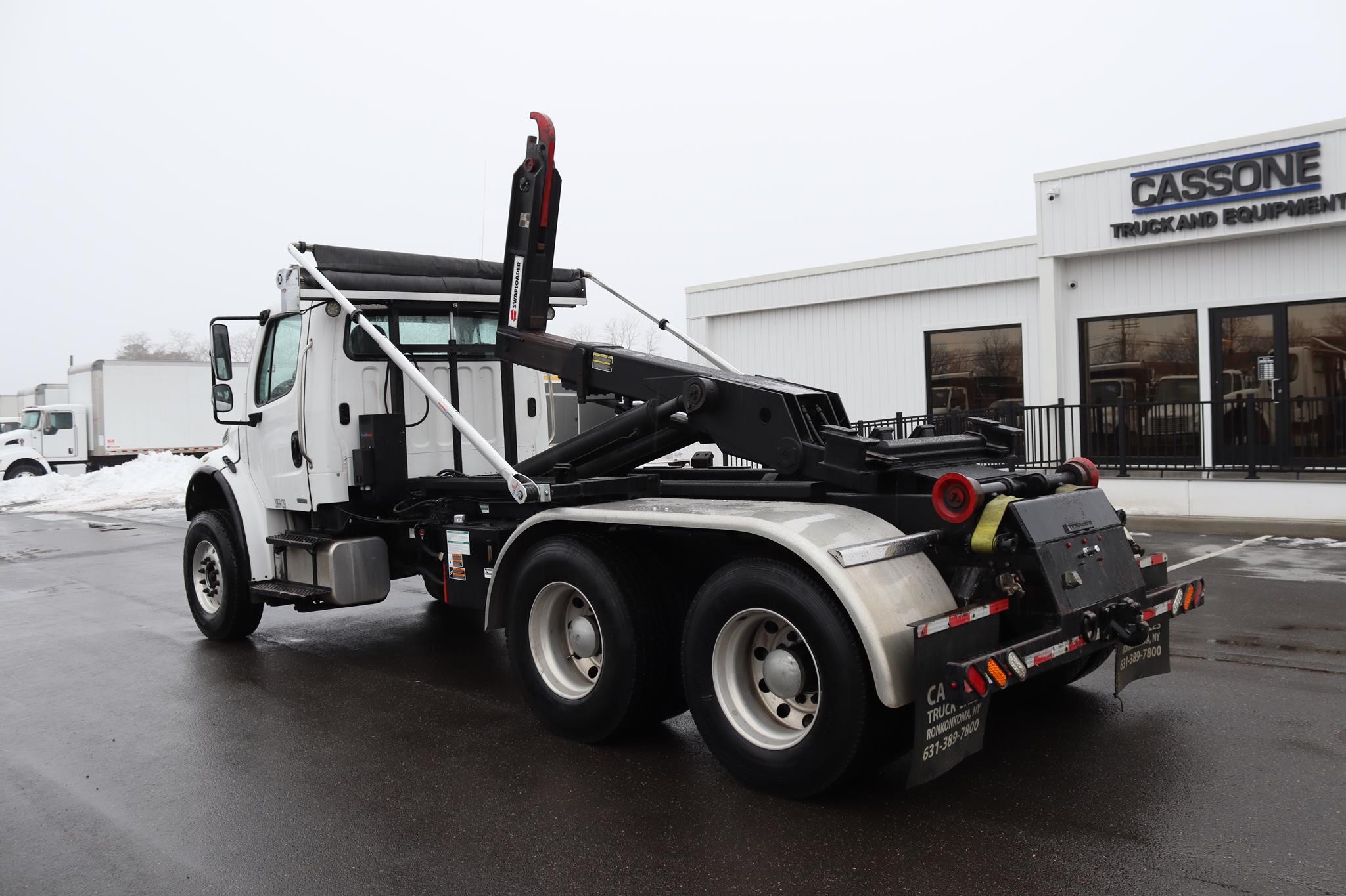 2008 FREIGHTLINER BUSINESS CLASS M2 106 2008 FREIGHTLINER BUSINESS CLASS M2 106 - image 2 of 6