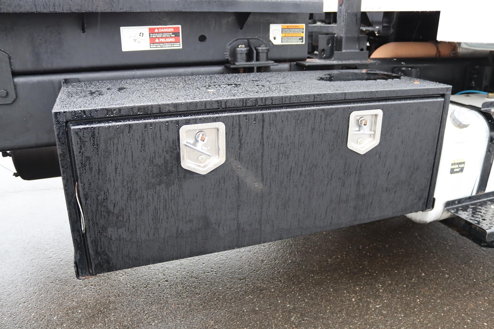 2008 FREIGHTLINER BUSINESS CLASS M2 106 11005755584 2008 FREIGHTLINER BUSINESS CLASS M2 106 11005755584