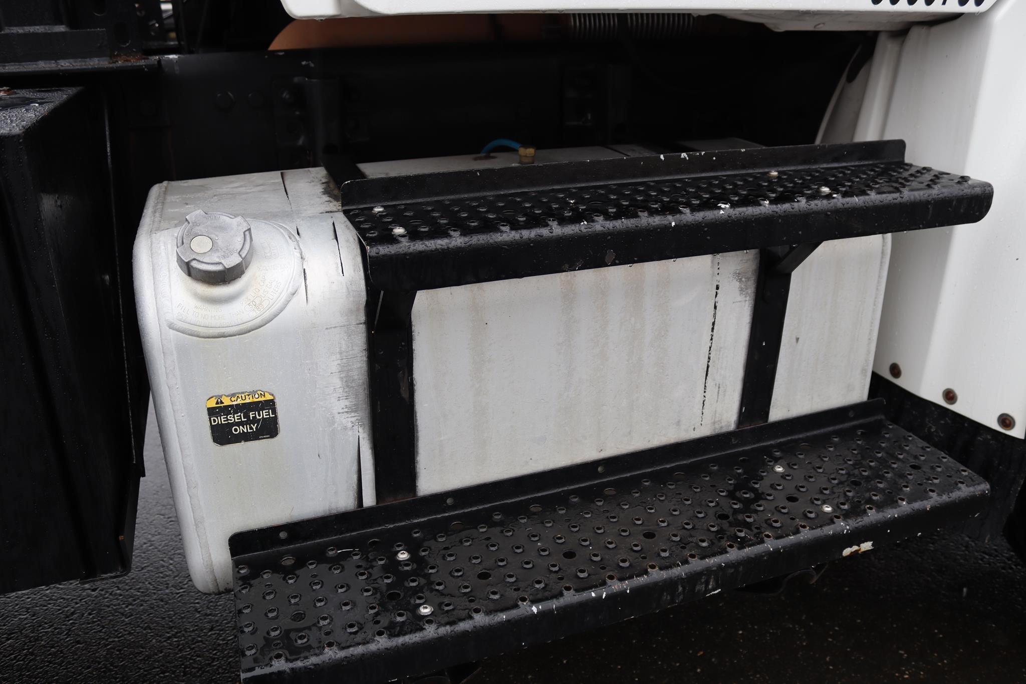 2008 FREIGHTLINER BUSINESS CLASS M2 106 11005755591 2008 FREIGHTLINER BUSINESS CLASS M2 106 11005755591