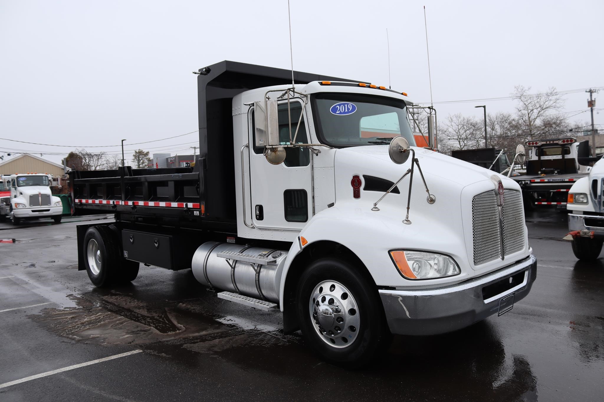 2019 KENWORTH T270 2019 KENWORTH T270 - image 5 of 6
