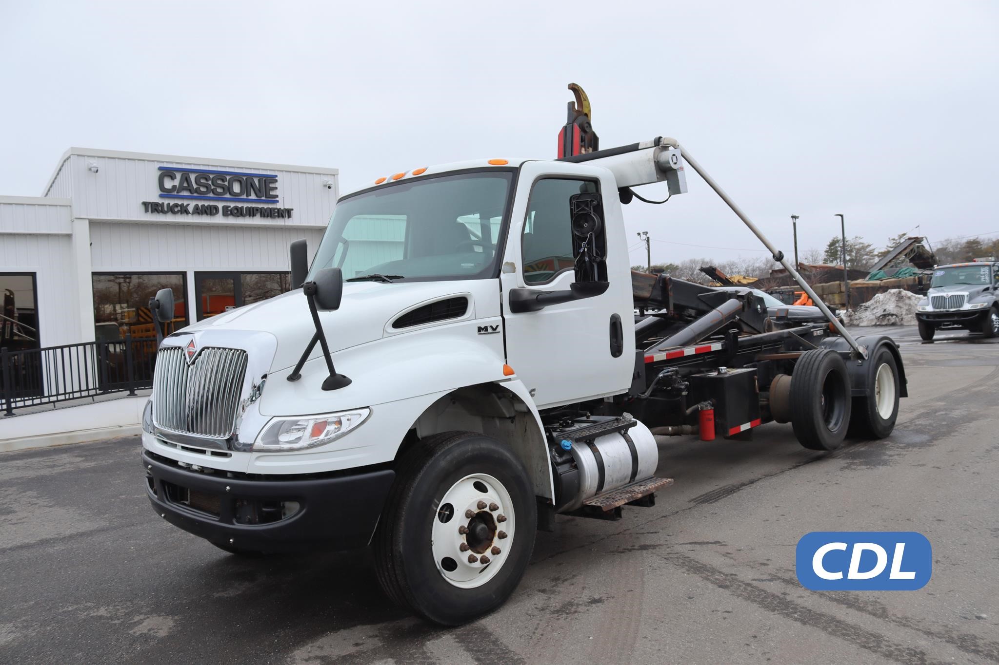 2019 INTERNATIONAL MV 2019 INTERNATIONAL MV - image 1 of 6