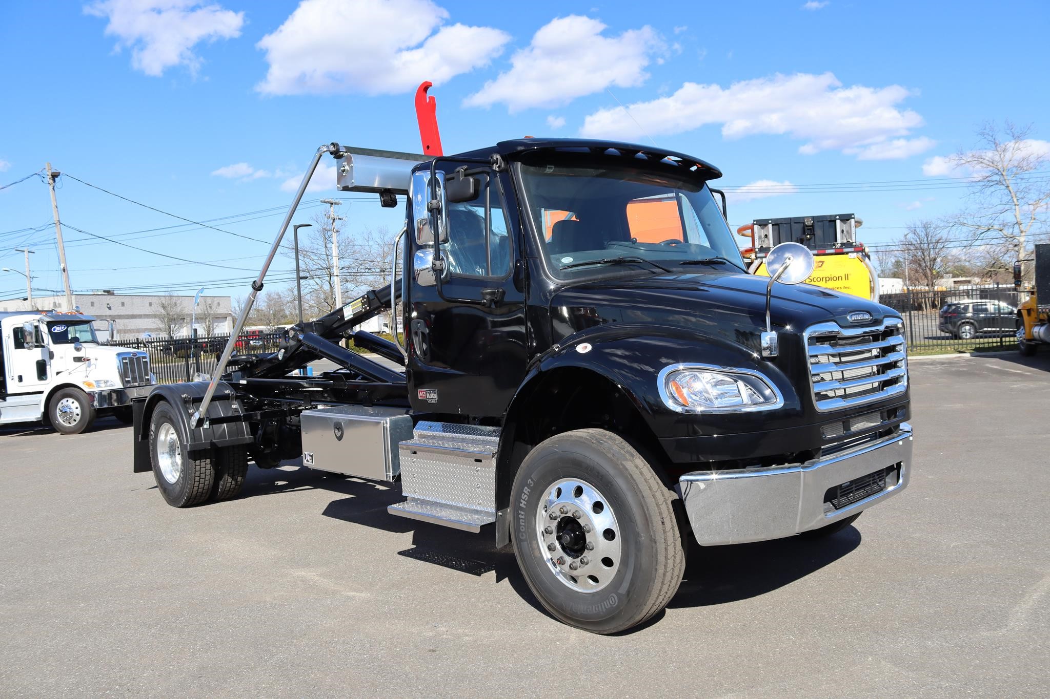 2026 FREIGHTLINER BUSINESS CLASS M2 106 2026 FREIGHTLINER BUSINESS CLASS M2 106 - image 5 of 6