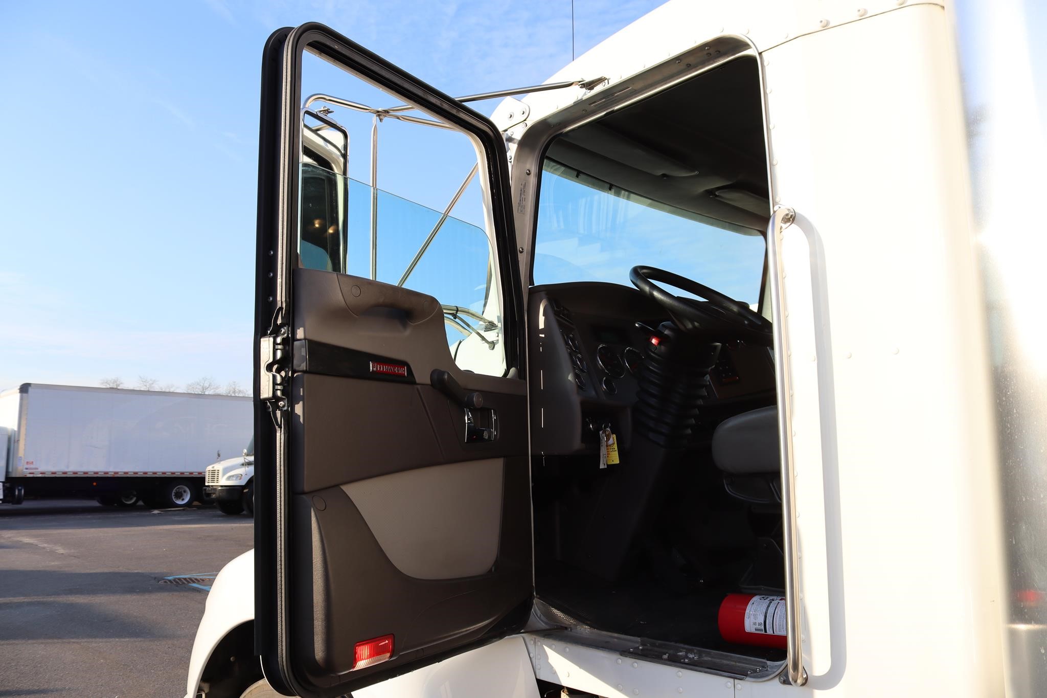 2022 KENWORTH T270 11011518232 2022 KENWORTH T270 11011518232