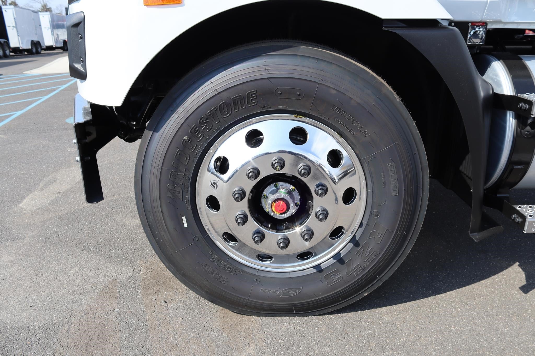 2027 MACK MD6 11013292570 2027 MACK MD6 11013292570