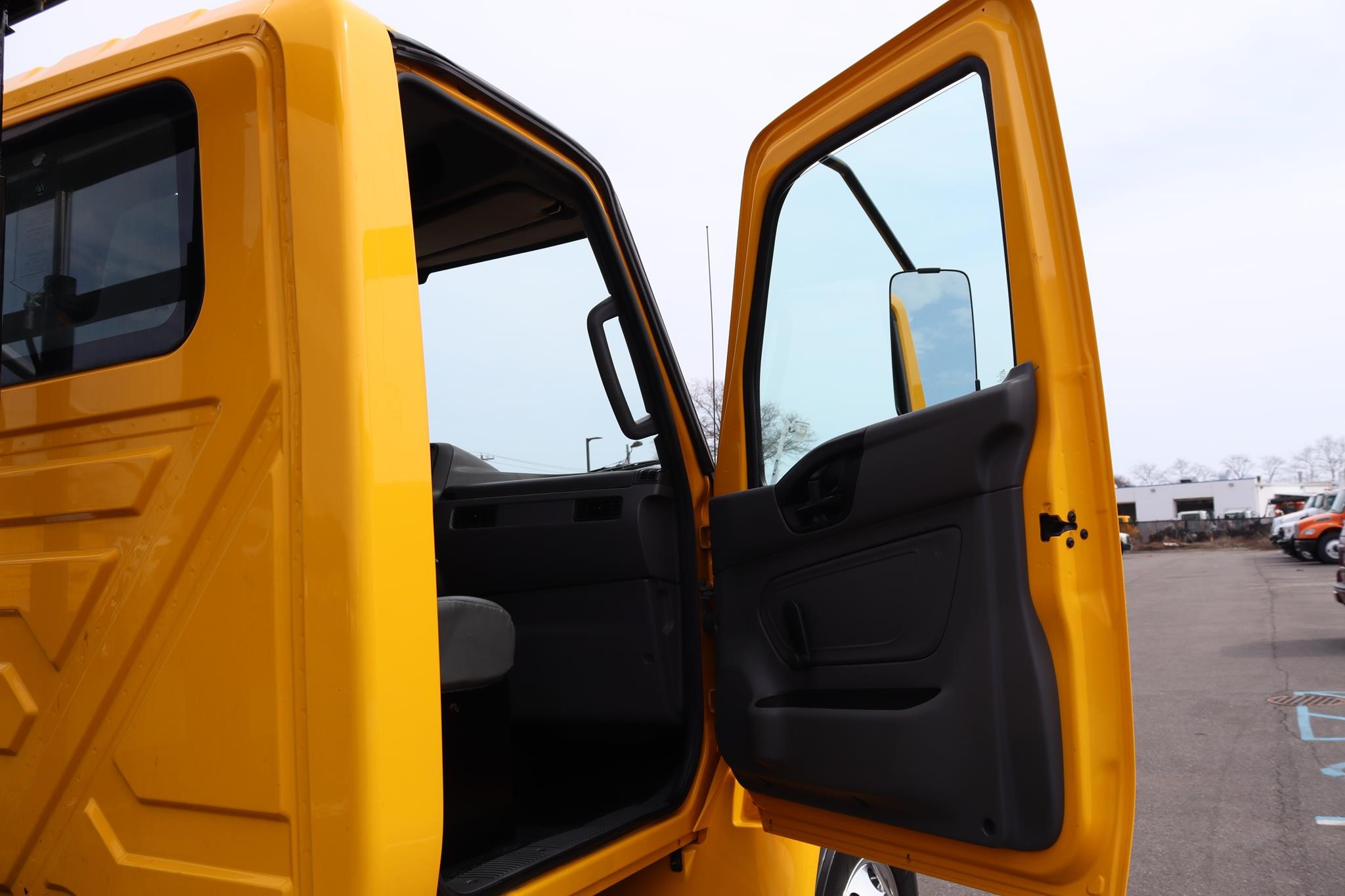 2020 INTERNATIONAL MV 11014600687 2020 INTERNATIONAL MV 11014600687