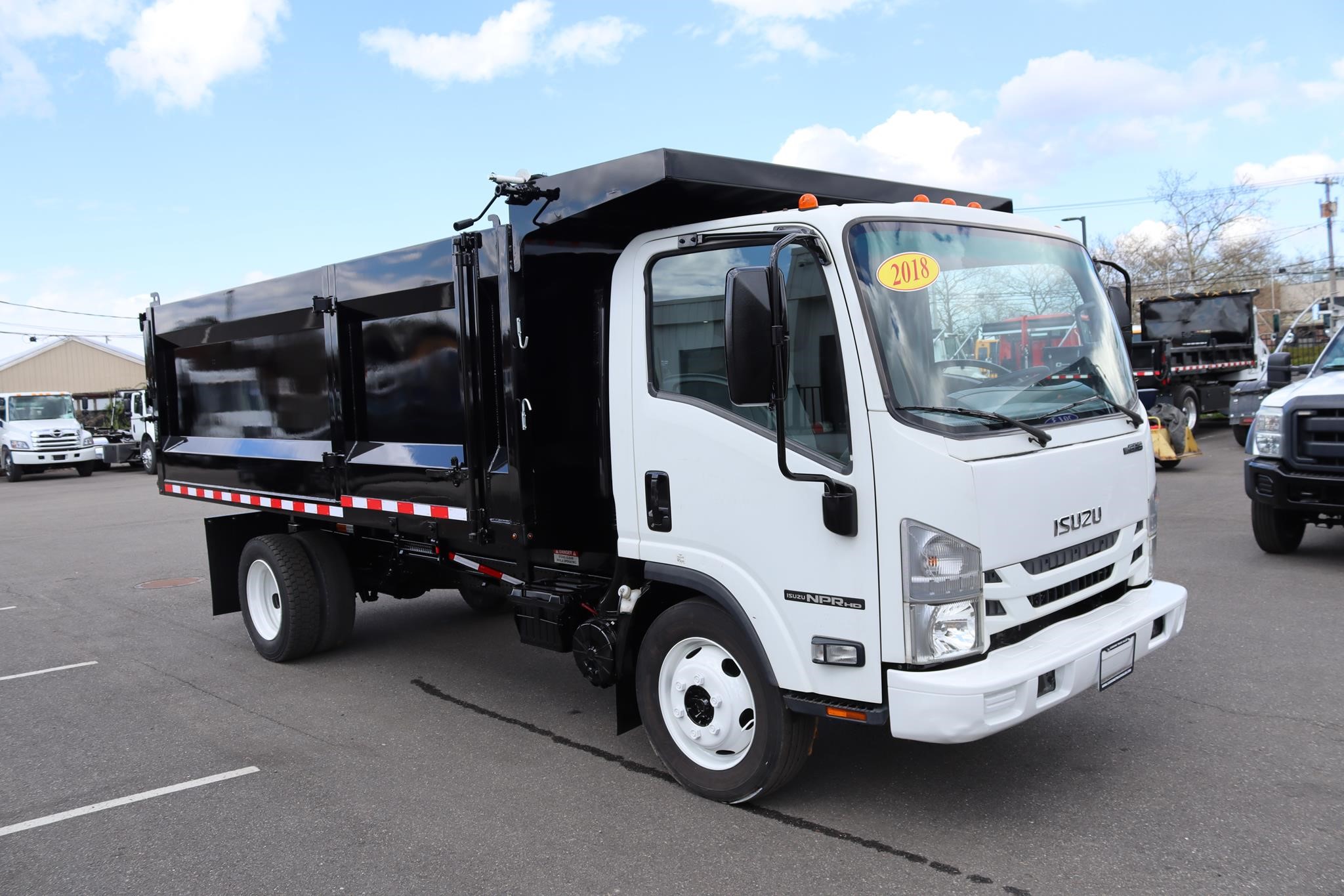 2018 ISUZU NPR HD 2018 ISUZU NPR HD - image 5 of 6