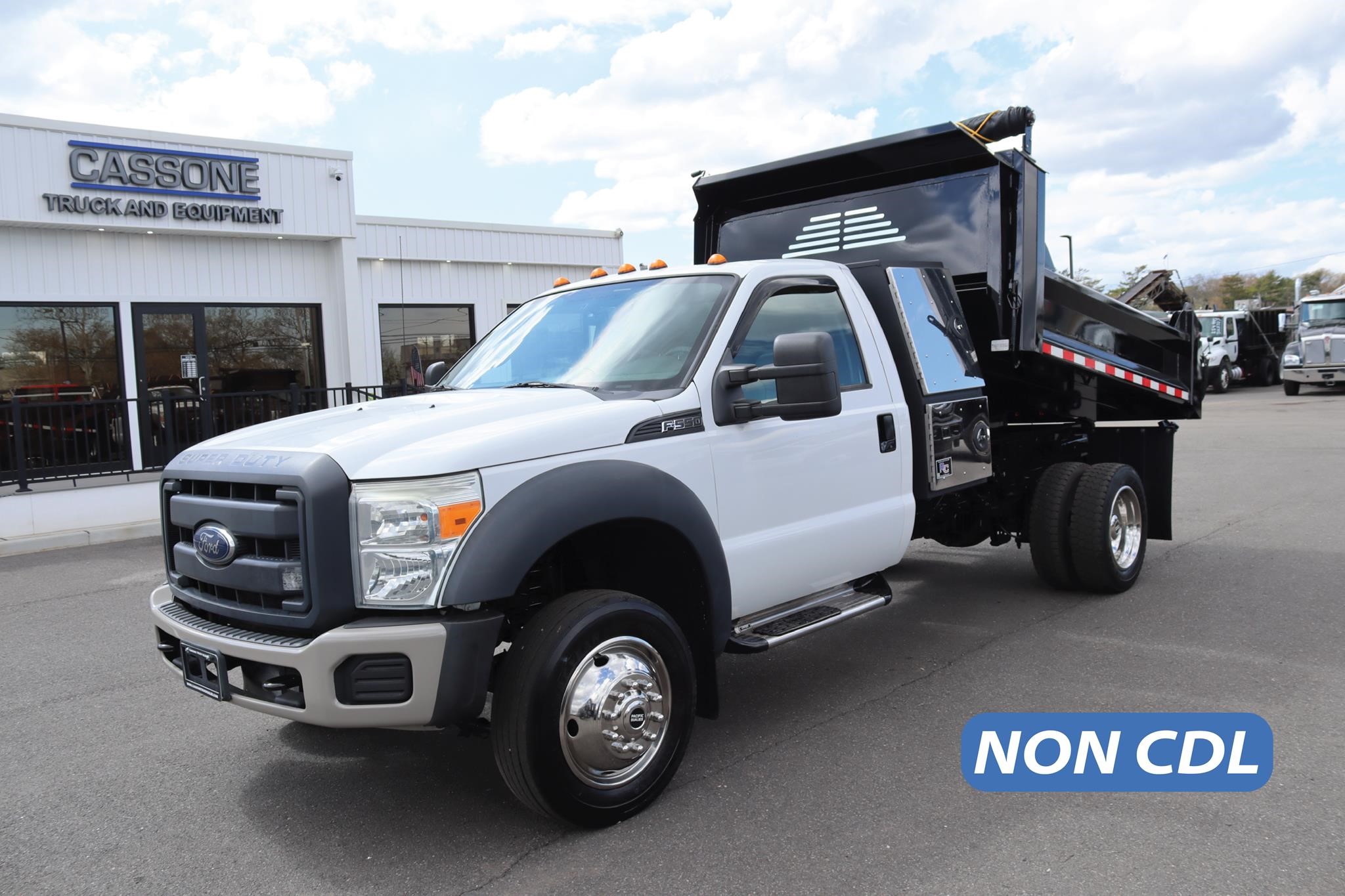 2015 FORD F550 XL 2015 FORD F550 XL - image 1 of 6