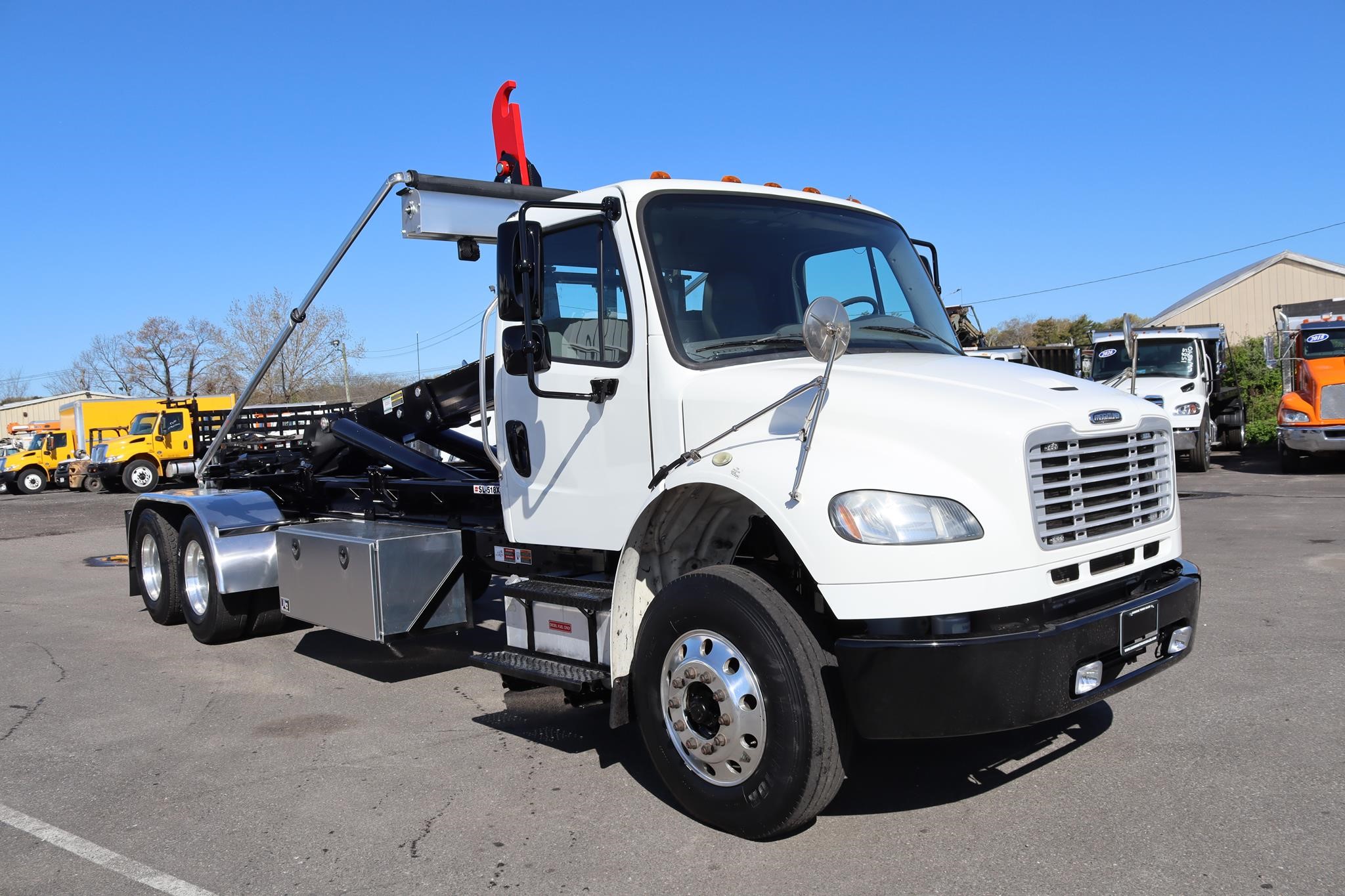 2018 FREIGHTLINER BUSINESS CLASS M2 106 2018 FREIGHTLINER BUSINESS CLASS M2 106 - image 5 of 6
