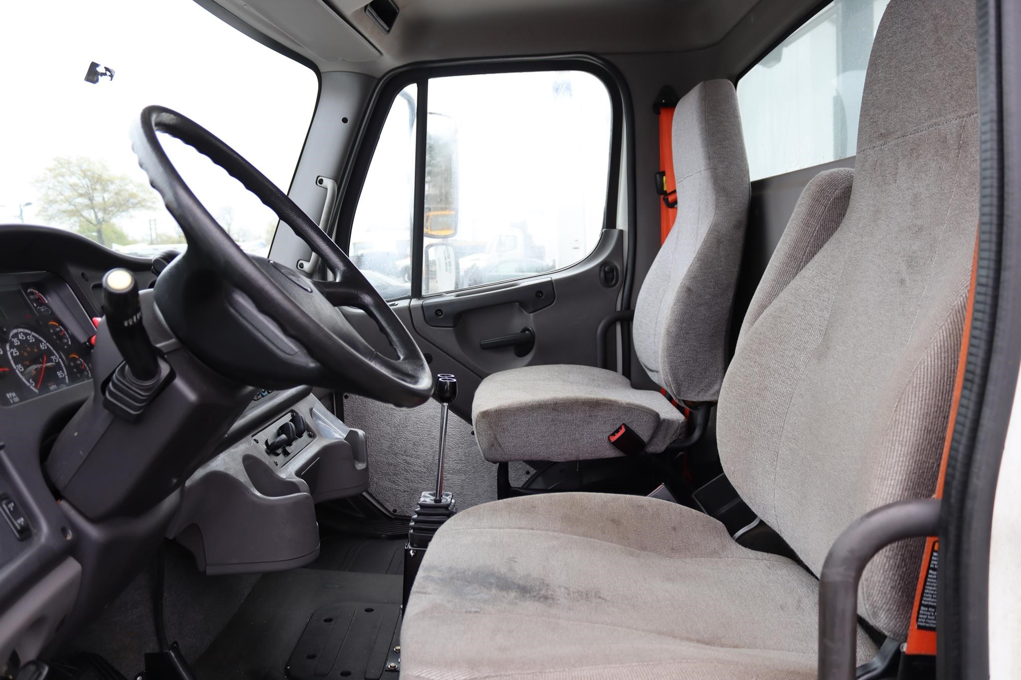 2019 FREIGHTLINER BUSINESS CLASS M2 106 11020866408 2019 FREIGHTLINER BUSINESS CLASS M2 106 11020866408