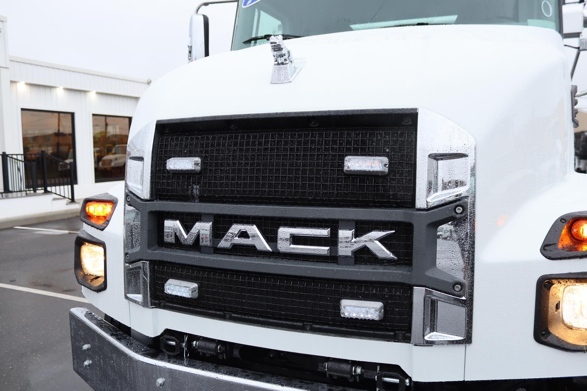 2027 MACK MD6 11020823839 2027 MACK MD6 11020823839