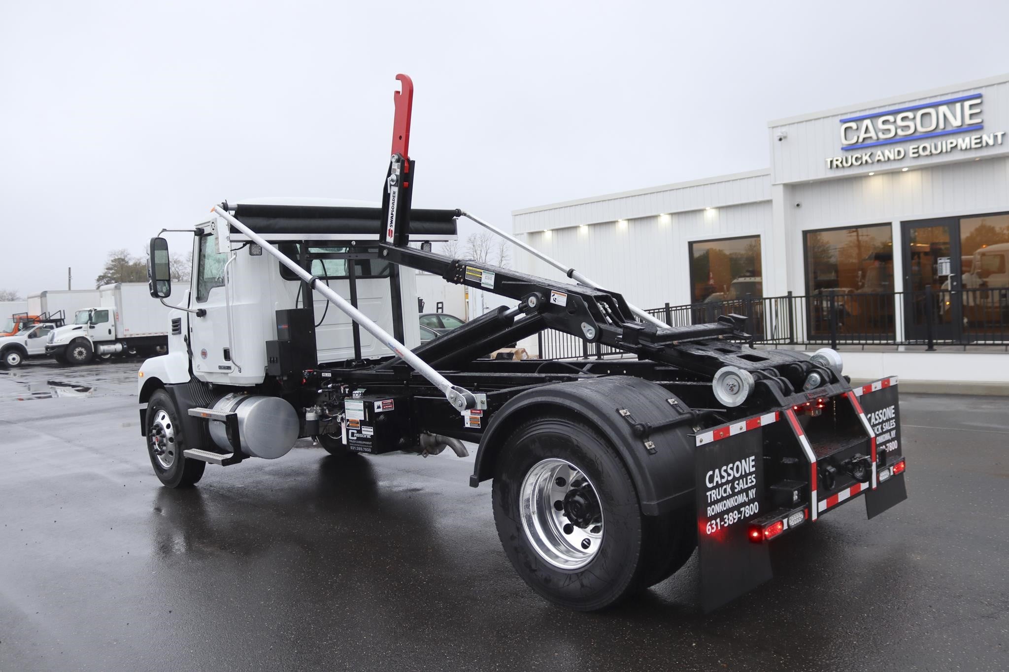 2027 MACK MD6 2027 MACK MD6 - image 2 of 6