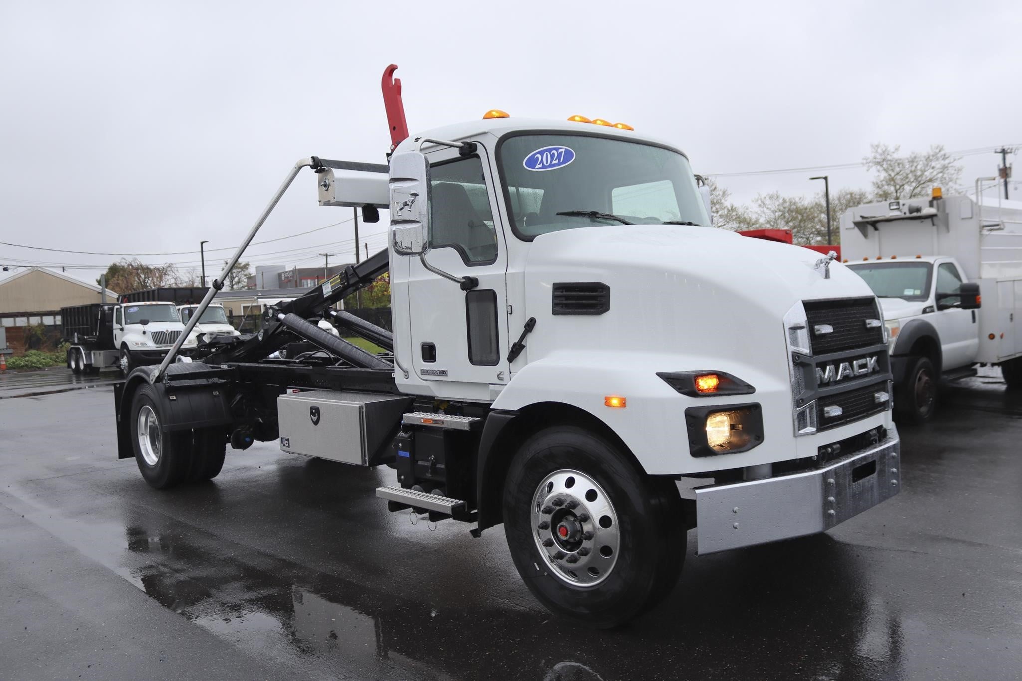 2027 MACK MD6 2027 MACK MD6 - image 5 of 6