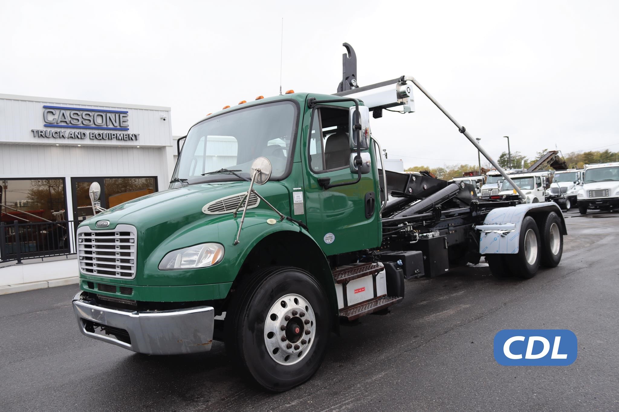 2019 FREIGHTLINER BUSINESS CLASS M2 106 2019 FREIGHTLINER BUSINESS CLASS M2 106 - image 1 of 6