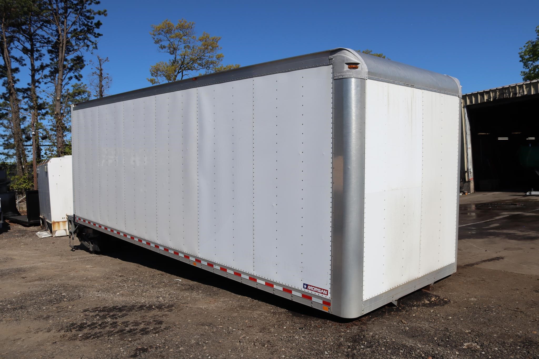 2019 MORGAN 26 FT 2019 MORGAN 26 FT - image 3 of 6