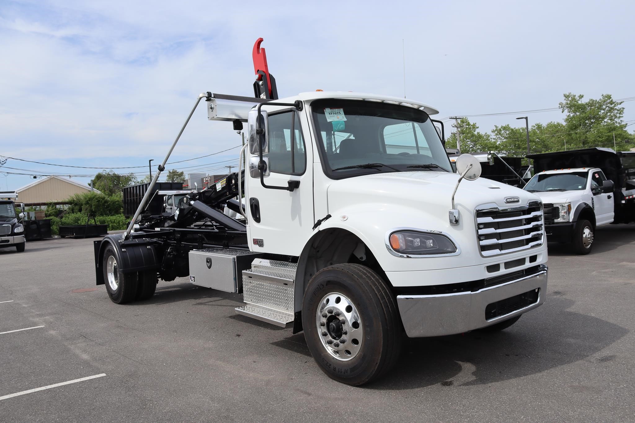 2027 FREIGHTLINER BUSINESS CLASS M2 106 PLUS 2027 FREIGHTLINER BUSINESS CLASS M2 106 PLUS - image 5 of 6