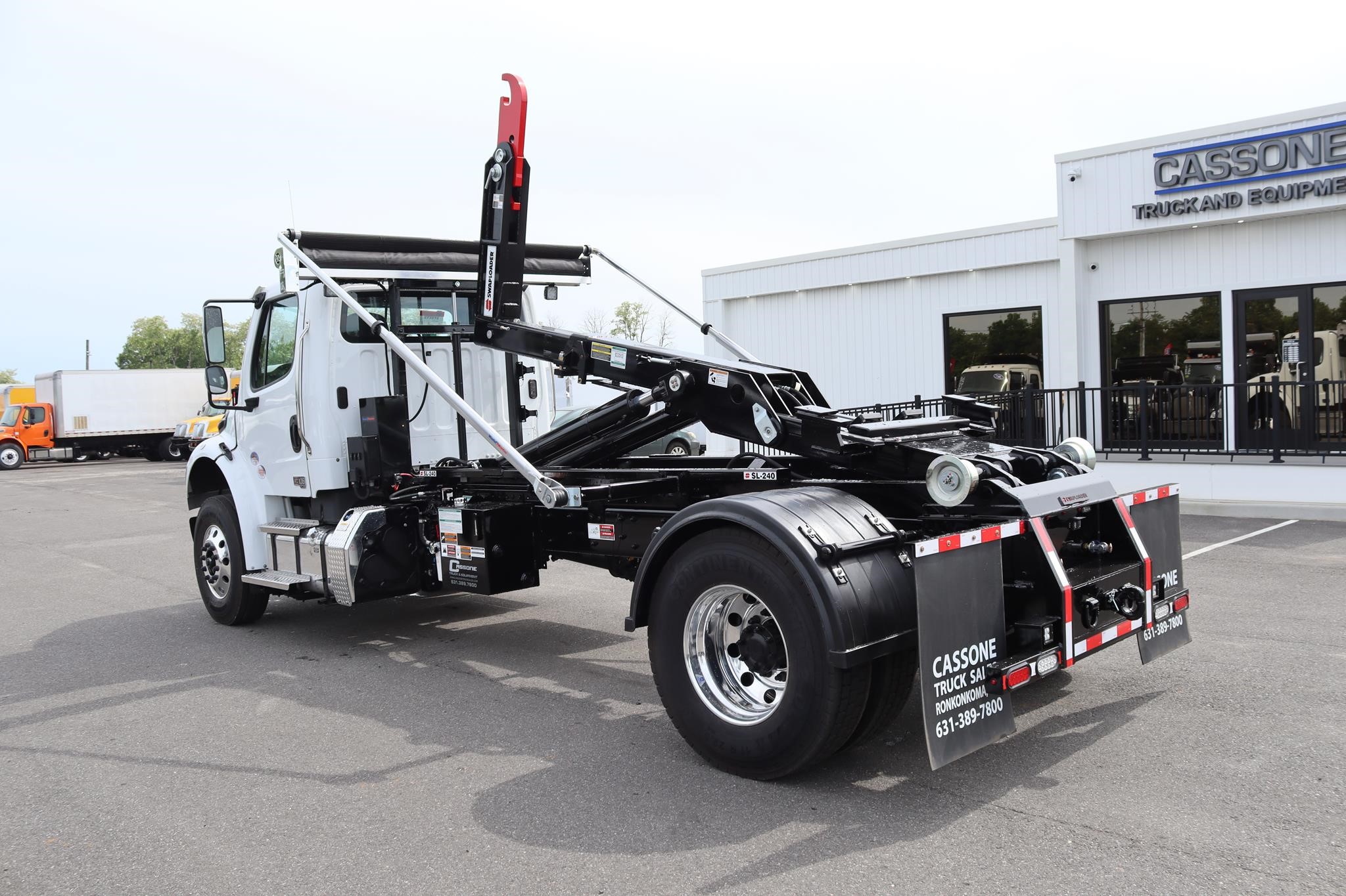 2027 FREIGHTLINER BUSINESS CLASS M2 106 PLUS 2027 FREIGHTLINER BUSINESS CLASS M2 106 PLUS - image 2 of 6