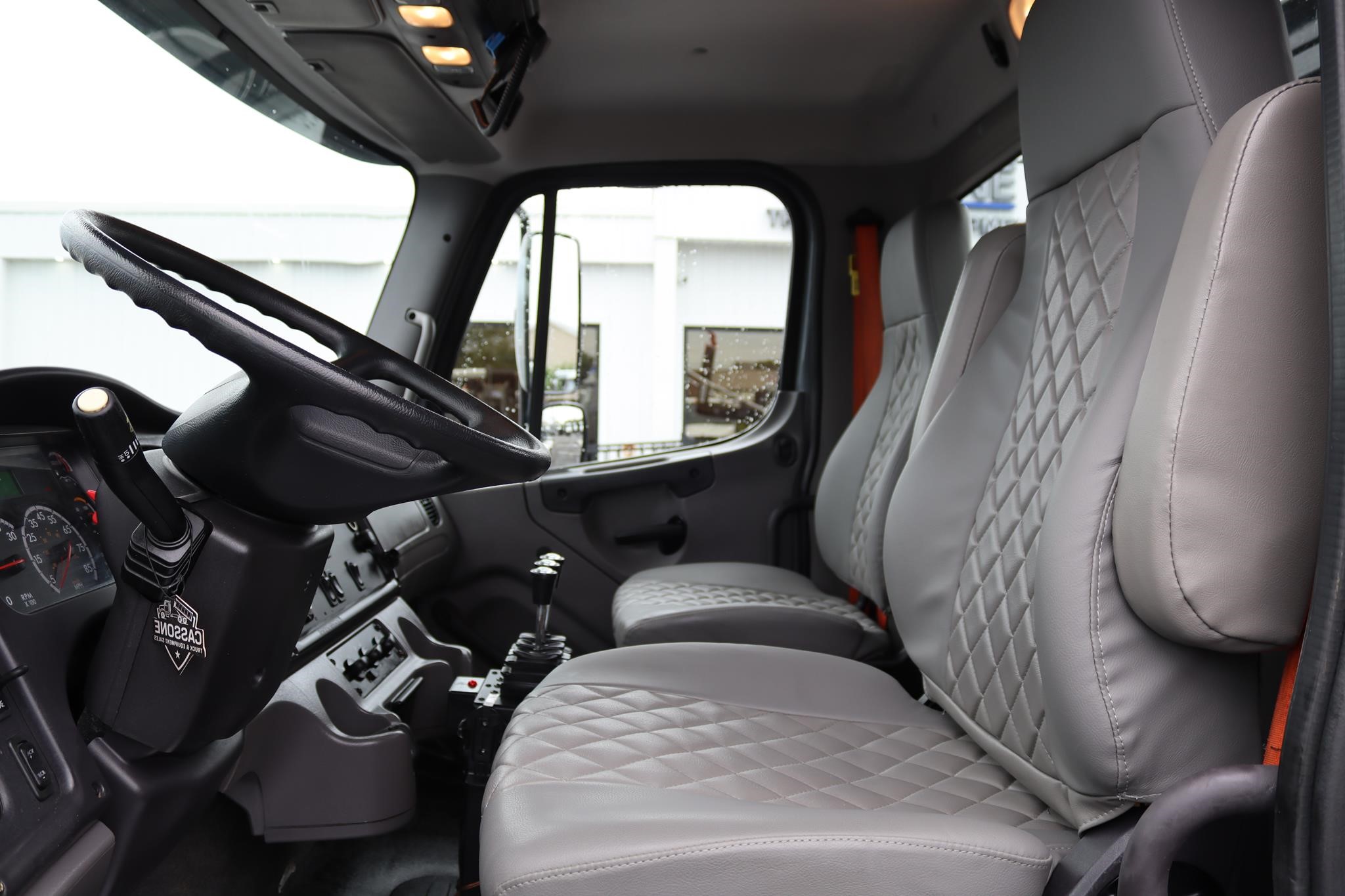 2017 FREIGHTLINER BUSINESS CLASS M2 106 11025525534 2017 FREIGHTLINER BUSINESS CLASS M2 106 11025525534