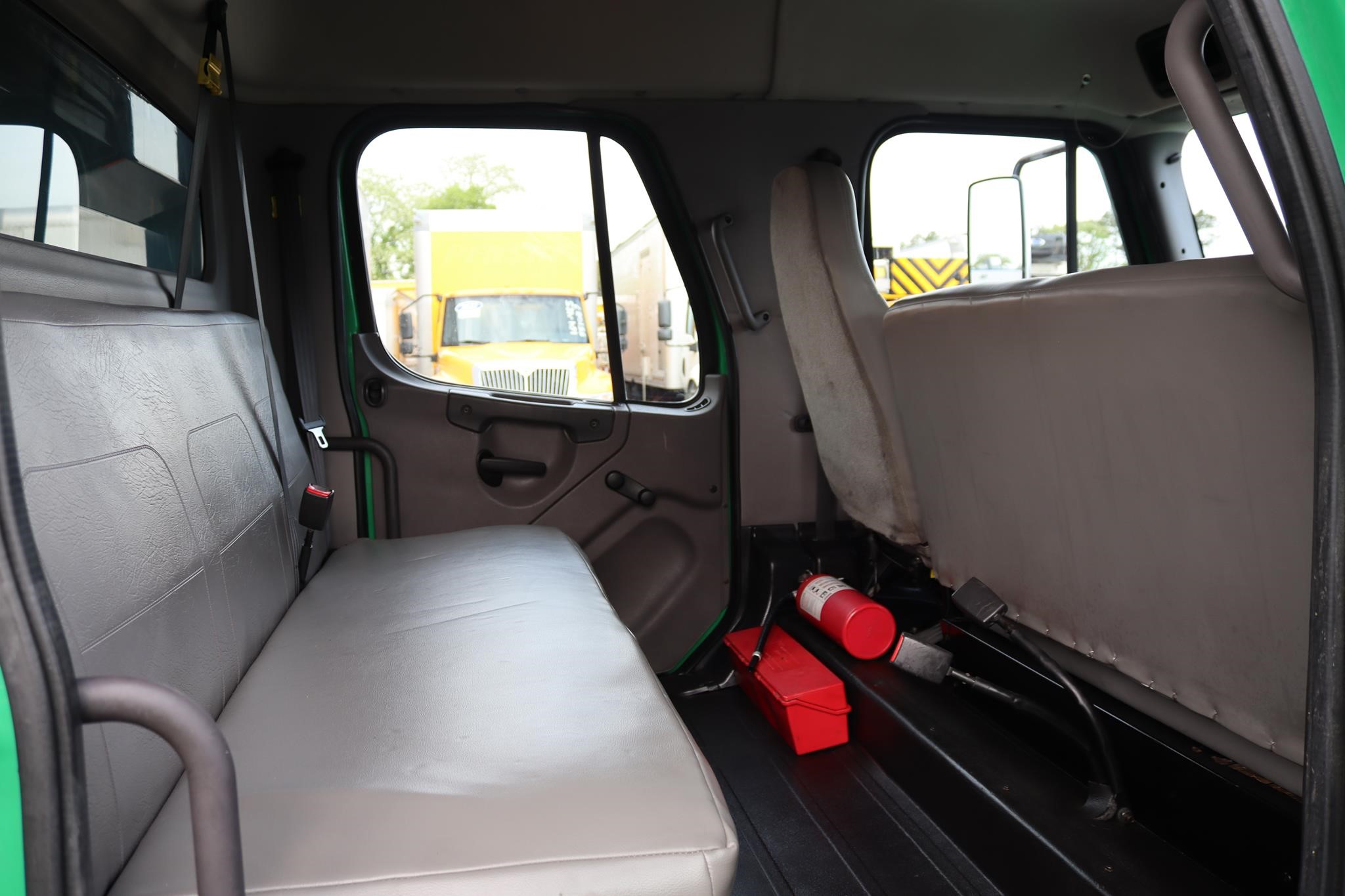 2017 FREIGHTLINER BUSINESS CLASS M2 106 11025534217 2017 FREIGHTLINER BUSINESS CLASS M2 106 11025534217