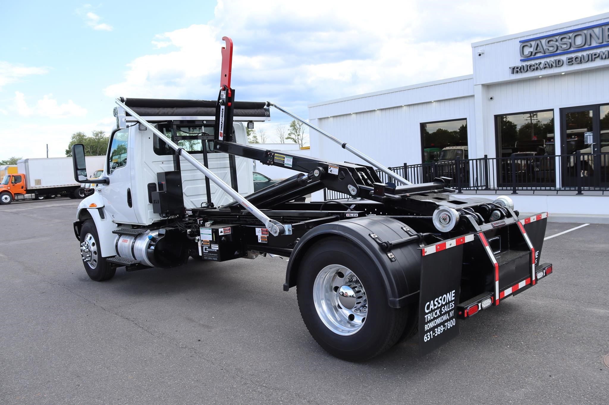 2021 INTERNATIONAL MV 2021 INTERNATIONAL MV - image 2 of 6