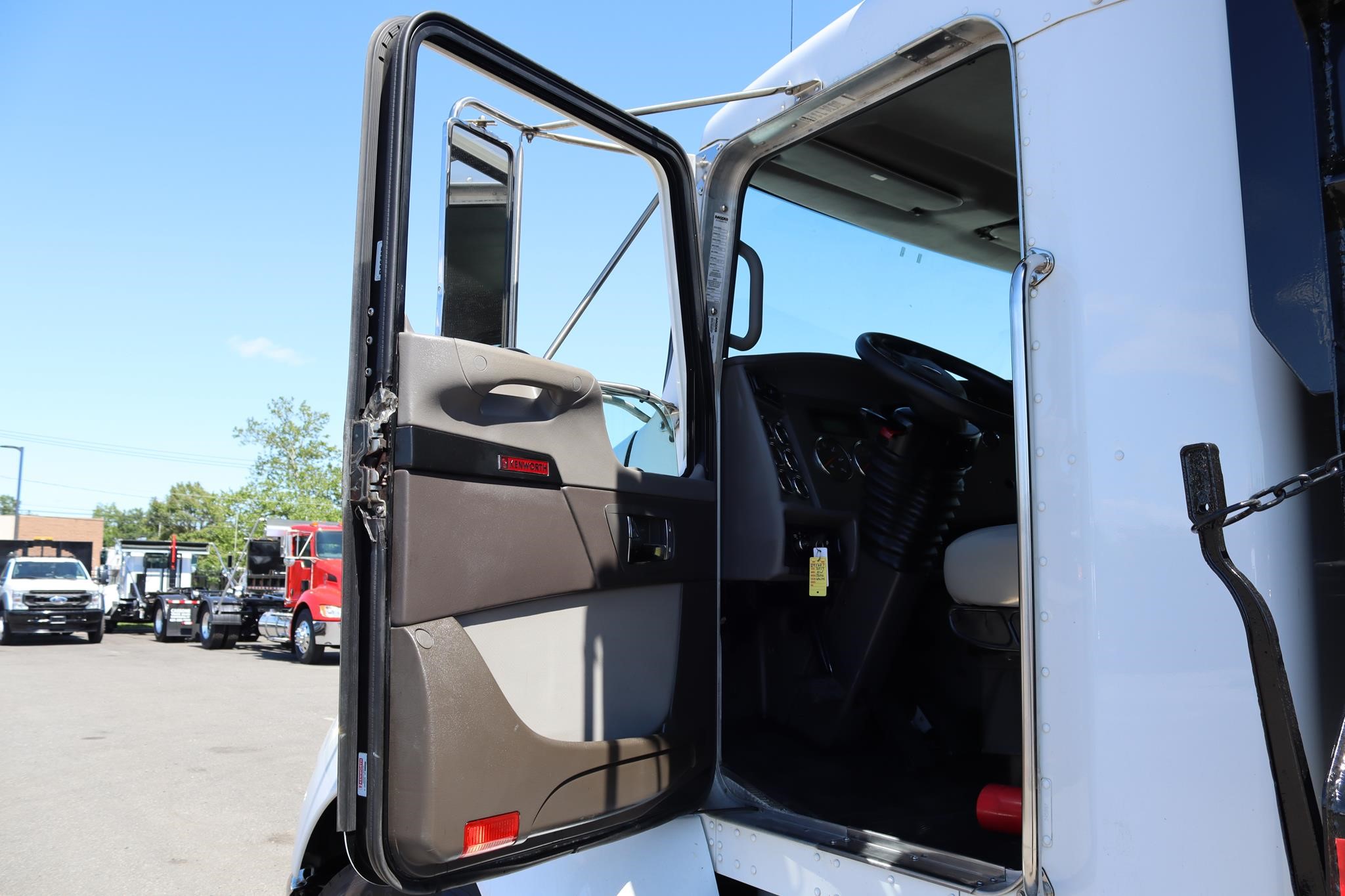 2019 KENWORTH T270 11026225120 2019 KENWORTH T270 11026225120