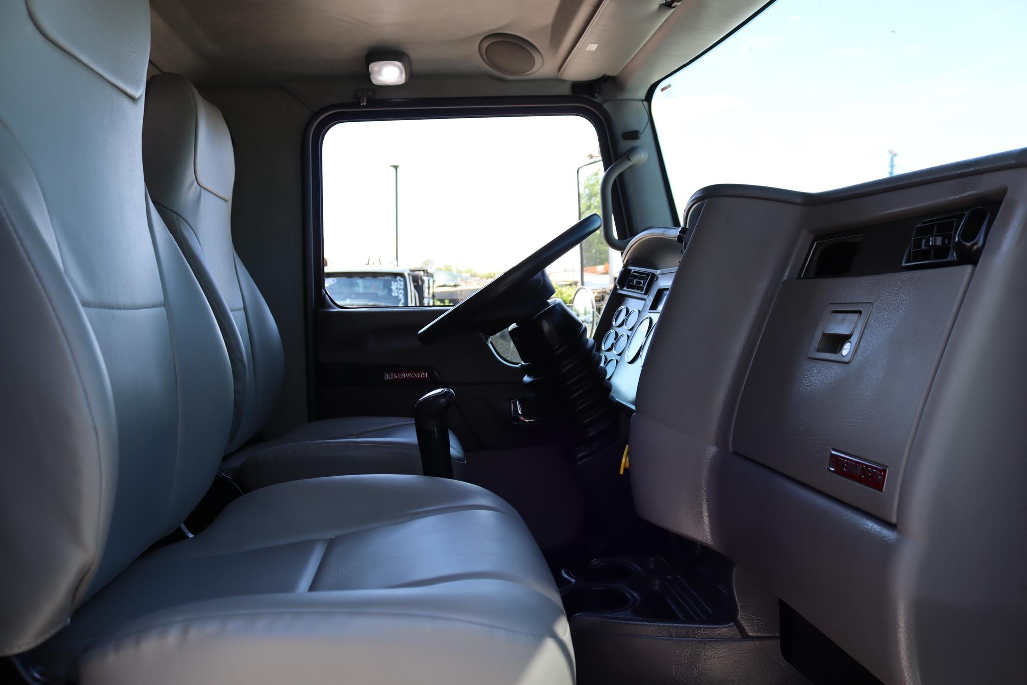 2019 KENWORTH T270 11026225565 2019 KENWORTH T270 11026225565
