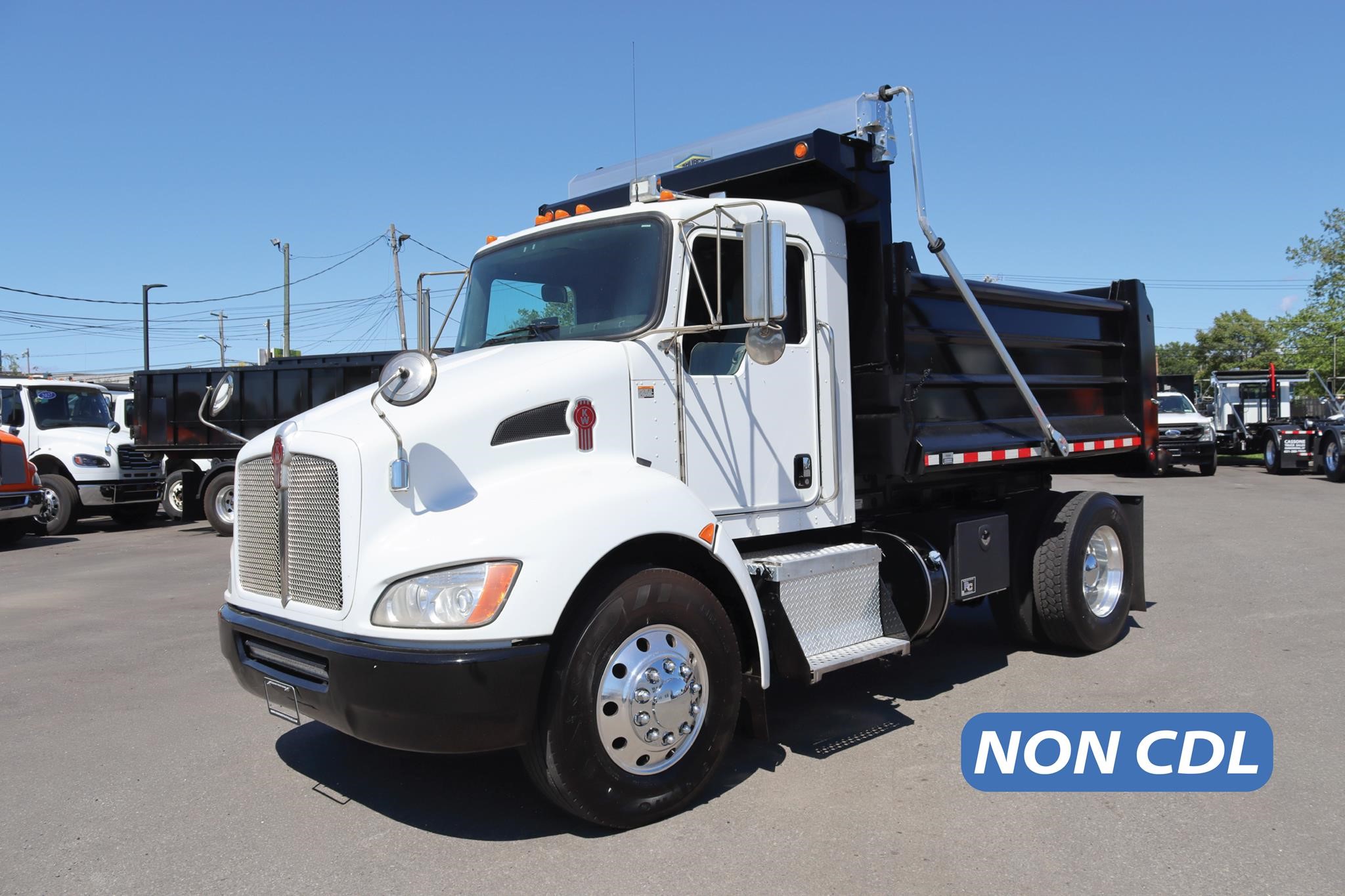 2019 KENWORTH T270 2019 KENWORTH T270 - image 1 of 6