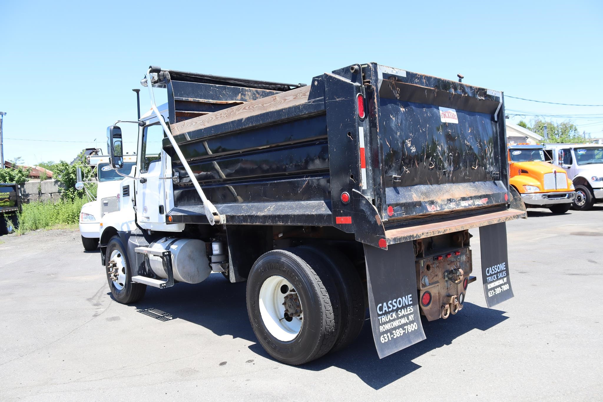 2023 MACK MD7 2023 MACK MD7 - image 2 of 6
