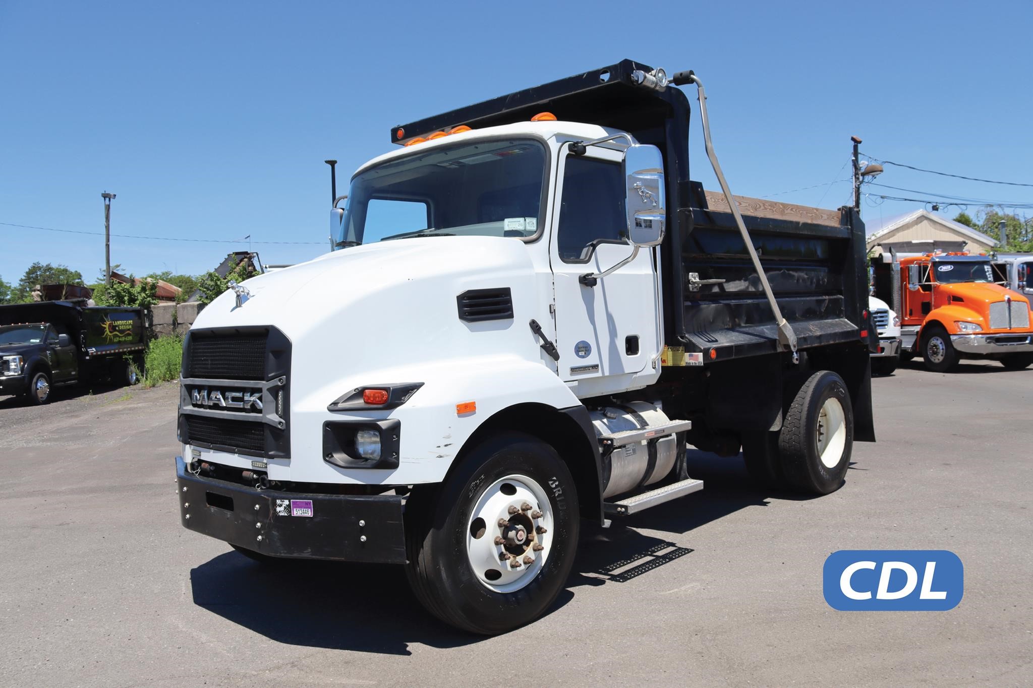 2023 MACK MD7 2023 MACK MD7 - image 1 of 6