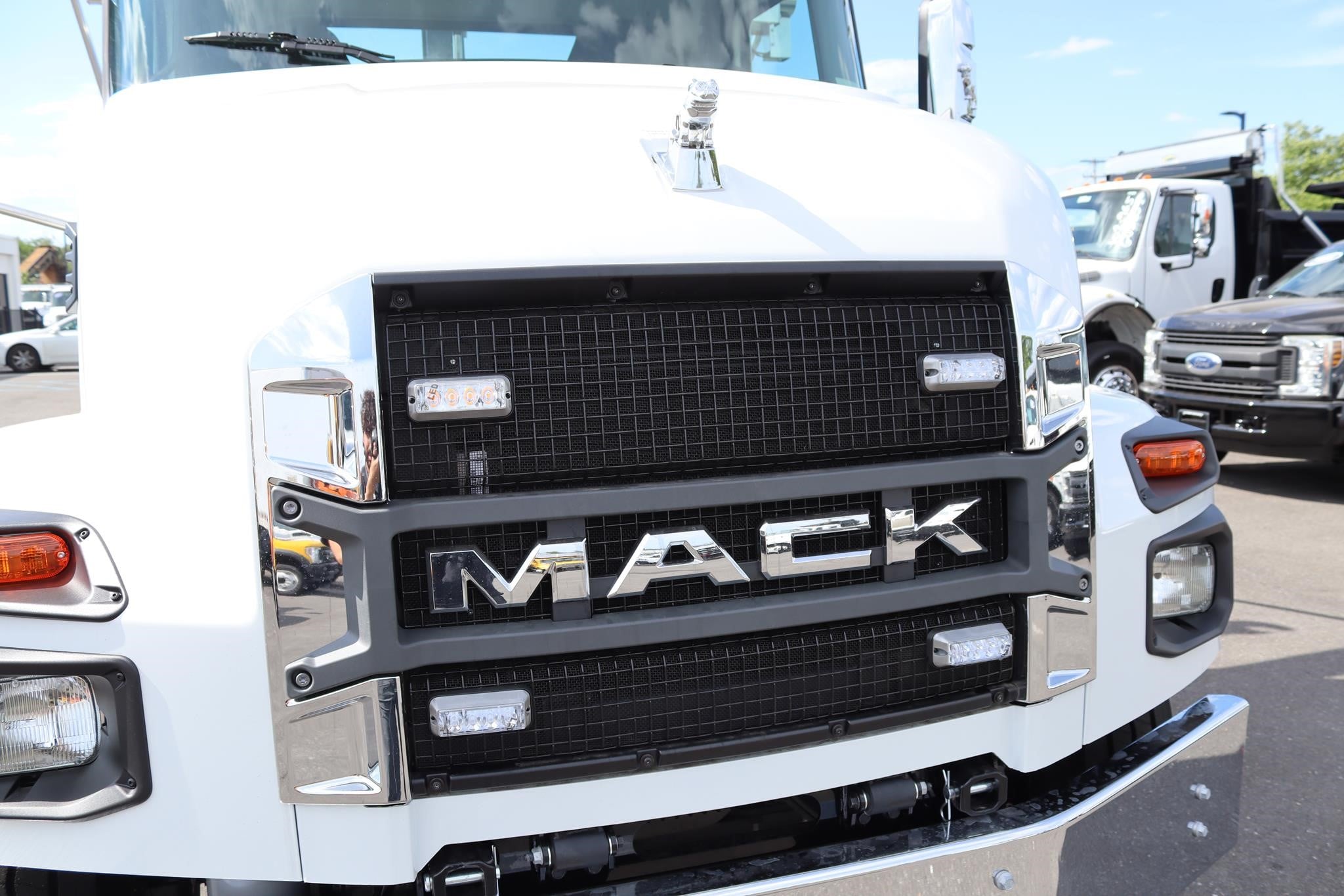 2027 MACK MD7 11030003320 2027 MACK MD7 11030003320