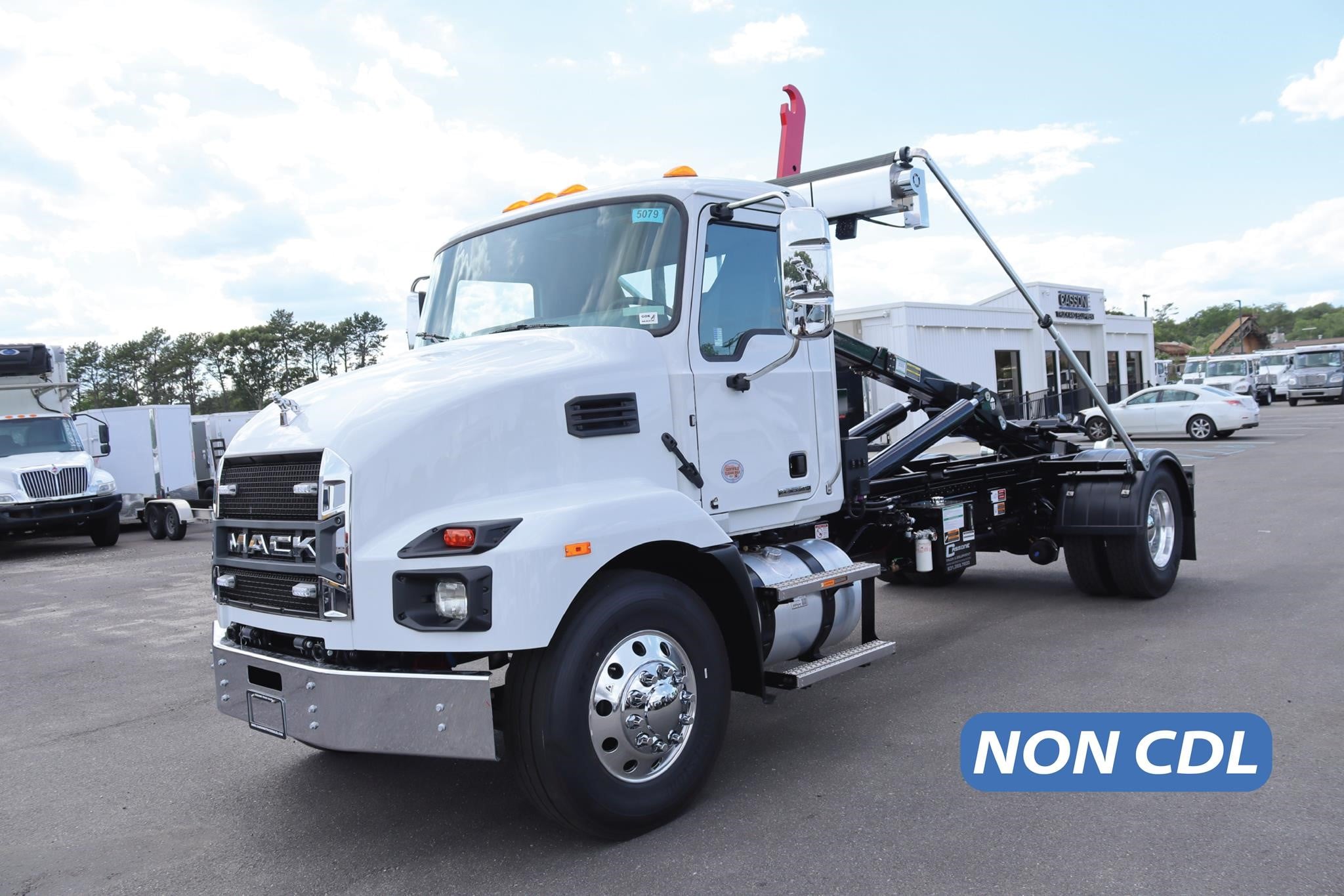 2027 MACK MD7 2027 MACK MD7 - image 1 of 6