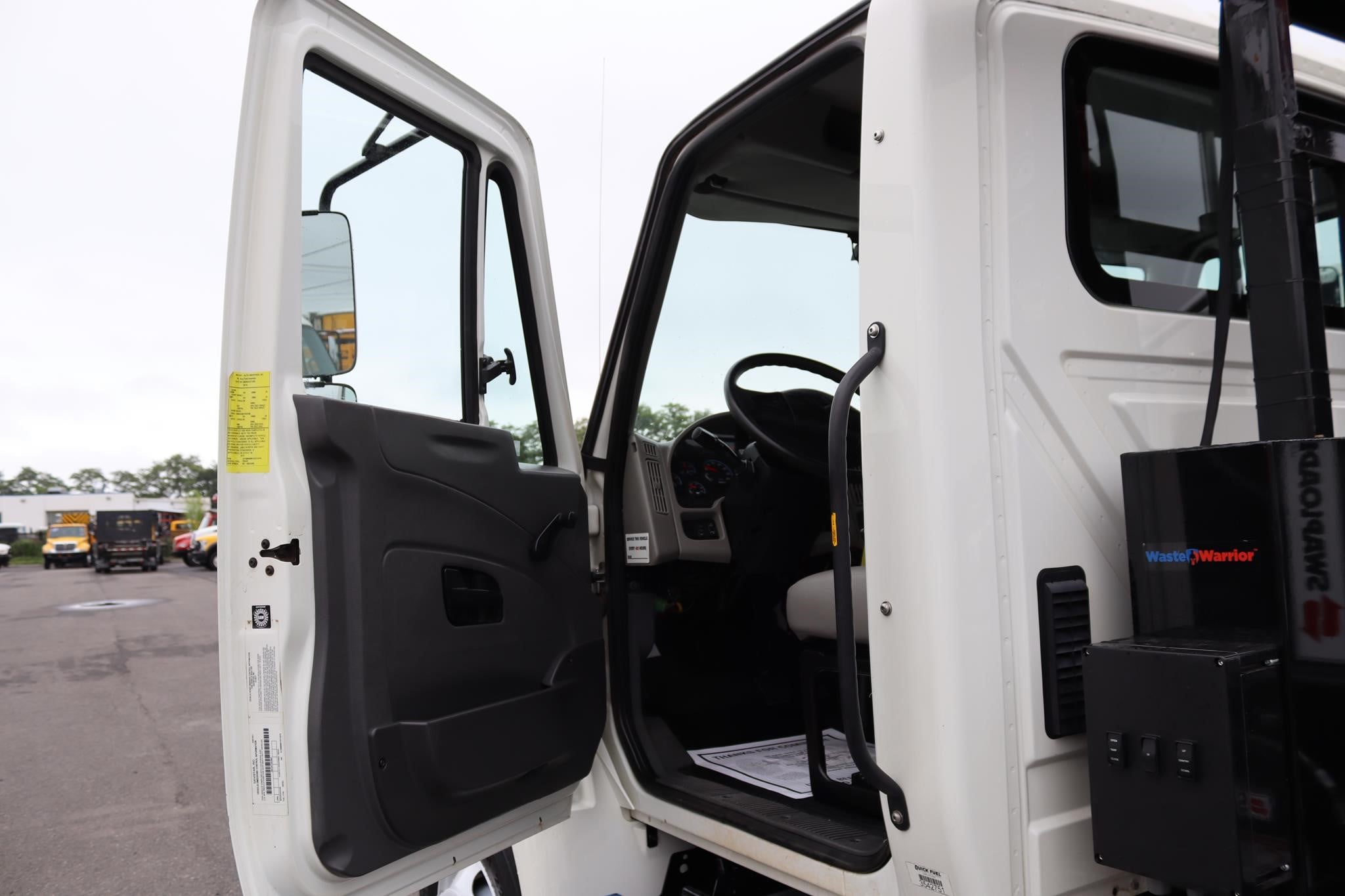 2019 INTERNATIONAL DURASTAR 4300 11030441357 2019 INTERNATIONAL DURASTAR 4300 11030441357