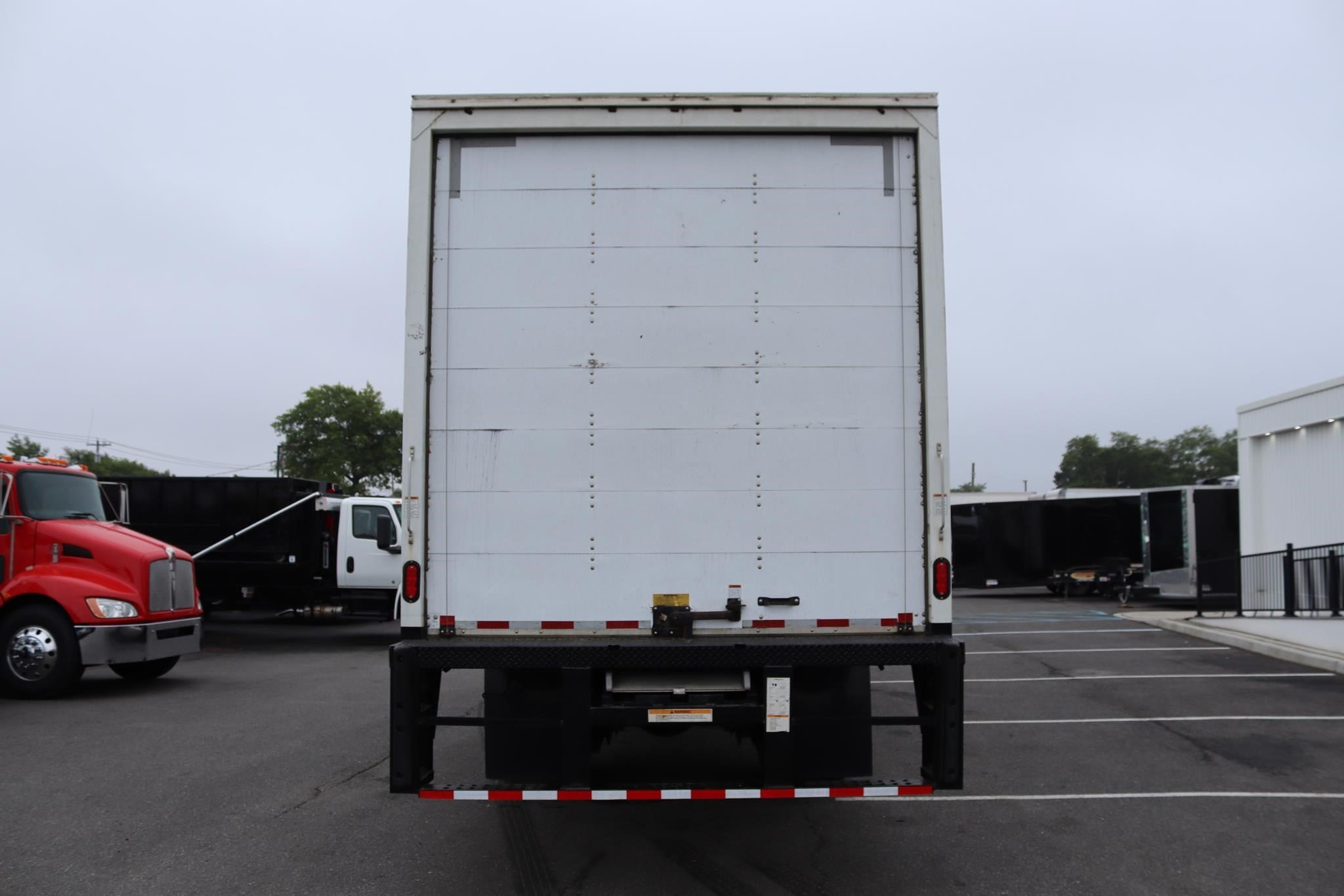 2019 FREIGHTLINER BUSINESS CLASS M2 106 2019 FREIGHTLINER BUSINESS CLASS M2 106 - image 3 of 6