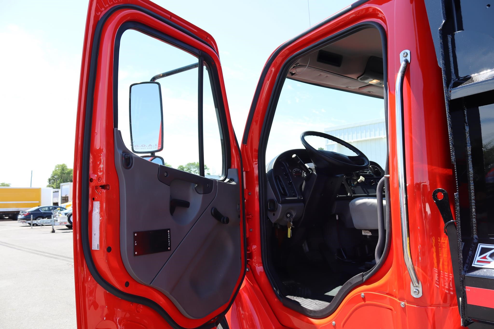 2014 FREIGHTLINER BUSINESS CLASS M2 106 11030884259 2014 FREIGHTLINER BUSINESS CLASS M2 106 11030884259