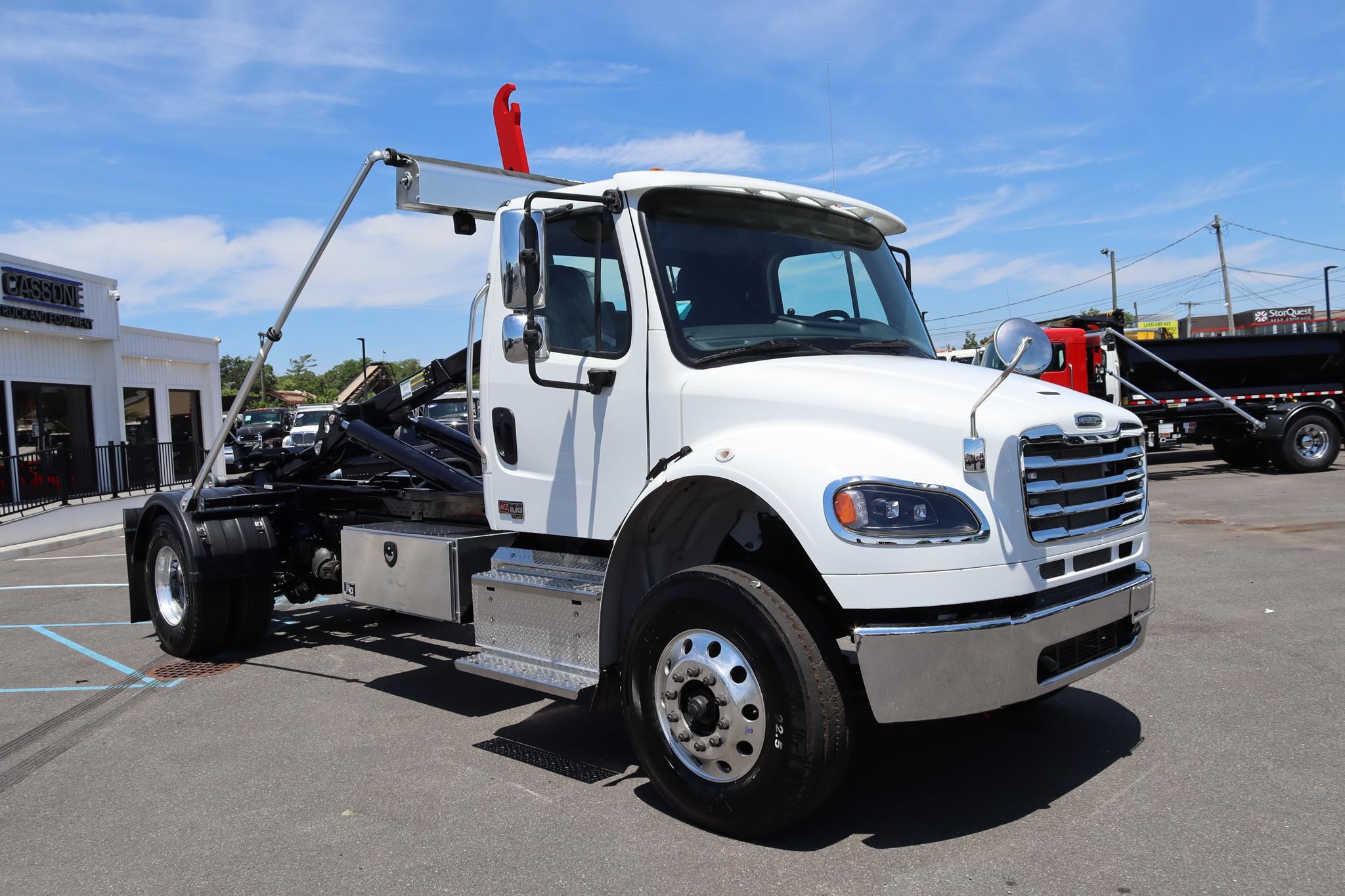 2027 FREIGHTLINER BUSINESS CLASS M2 106 PLUS 2027 FREIGHTLINER BUSINESS CLASS M2 106 PLUS - image 5 of 6