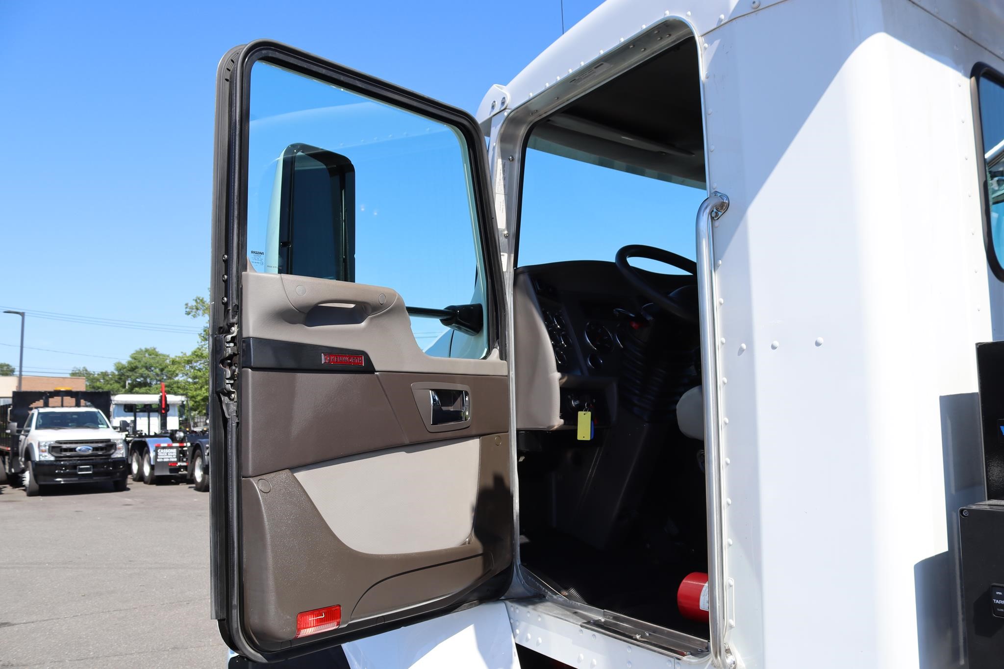 2022 KENWORTH T270 11031023431 2022 KENWORTH T270 11031023431
