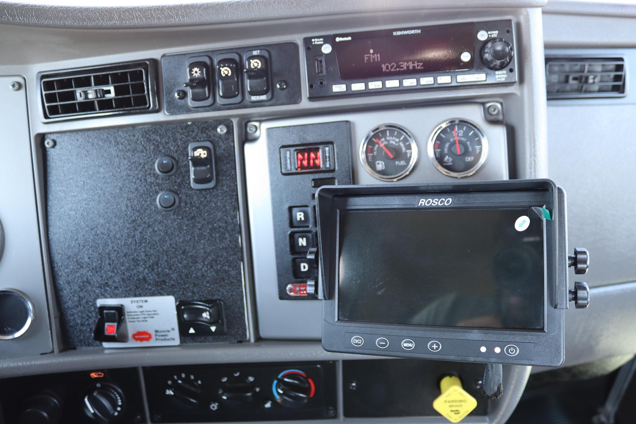 2022 KENWORTH T270 11031023524 2022 KENWORTH T270 11031023524