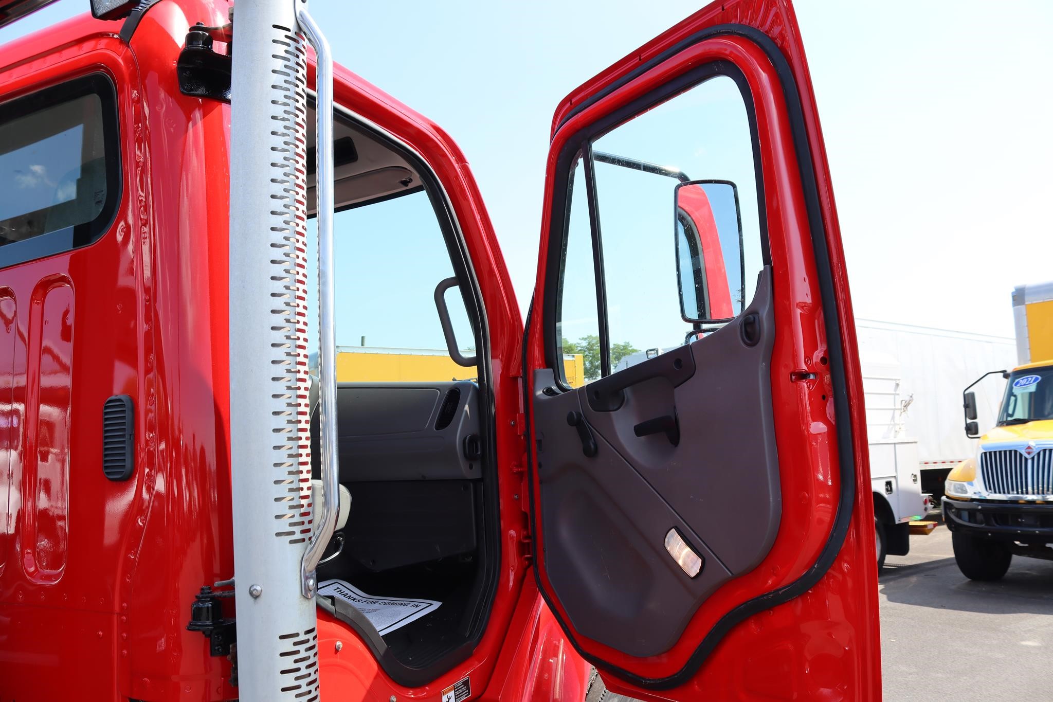 2016 FREIGHTLINER BUSINESS CLASS M2 106 11031472110 2016 FREIGHTLINER BUSINESS CLASS M2 106 11031472110