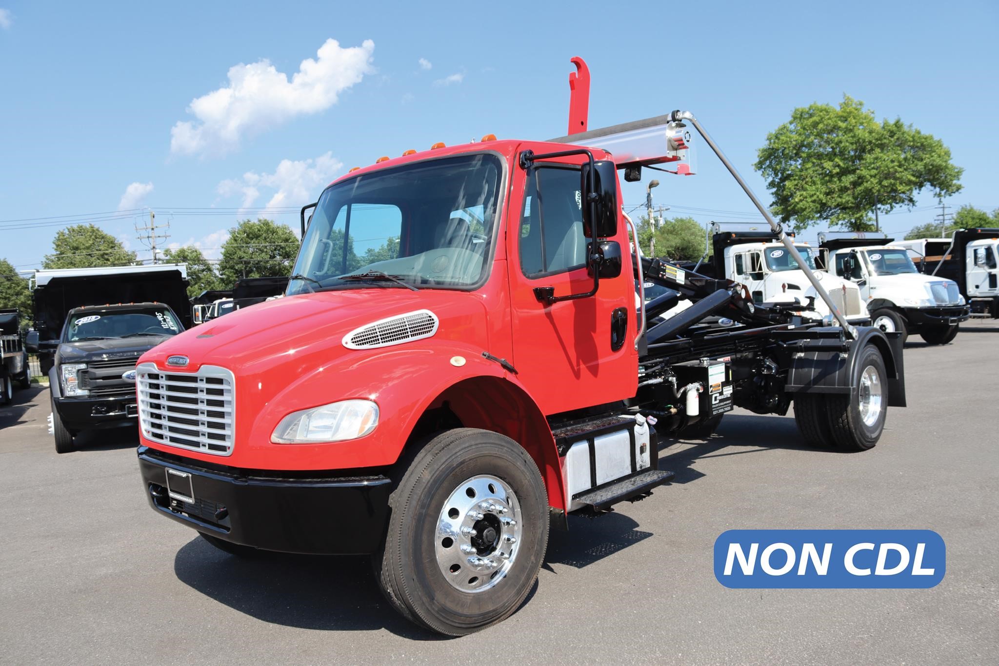 2016 FREIGHTLINER BUSINESS CLASS M2 106 2016 FREIGHTLINER BUSINESS CLASS M2 106 - image 1 of 6
