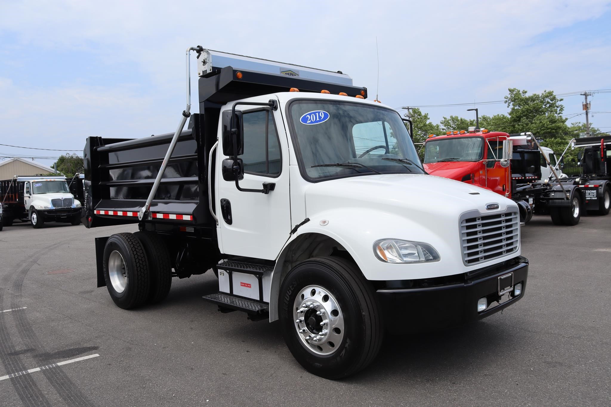 2019 FREIGHTLINER BUSINESS CLASS M2 106 2019 FREIGHTLINER BUSINESS CLASS M2 106 - image 5 of 6