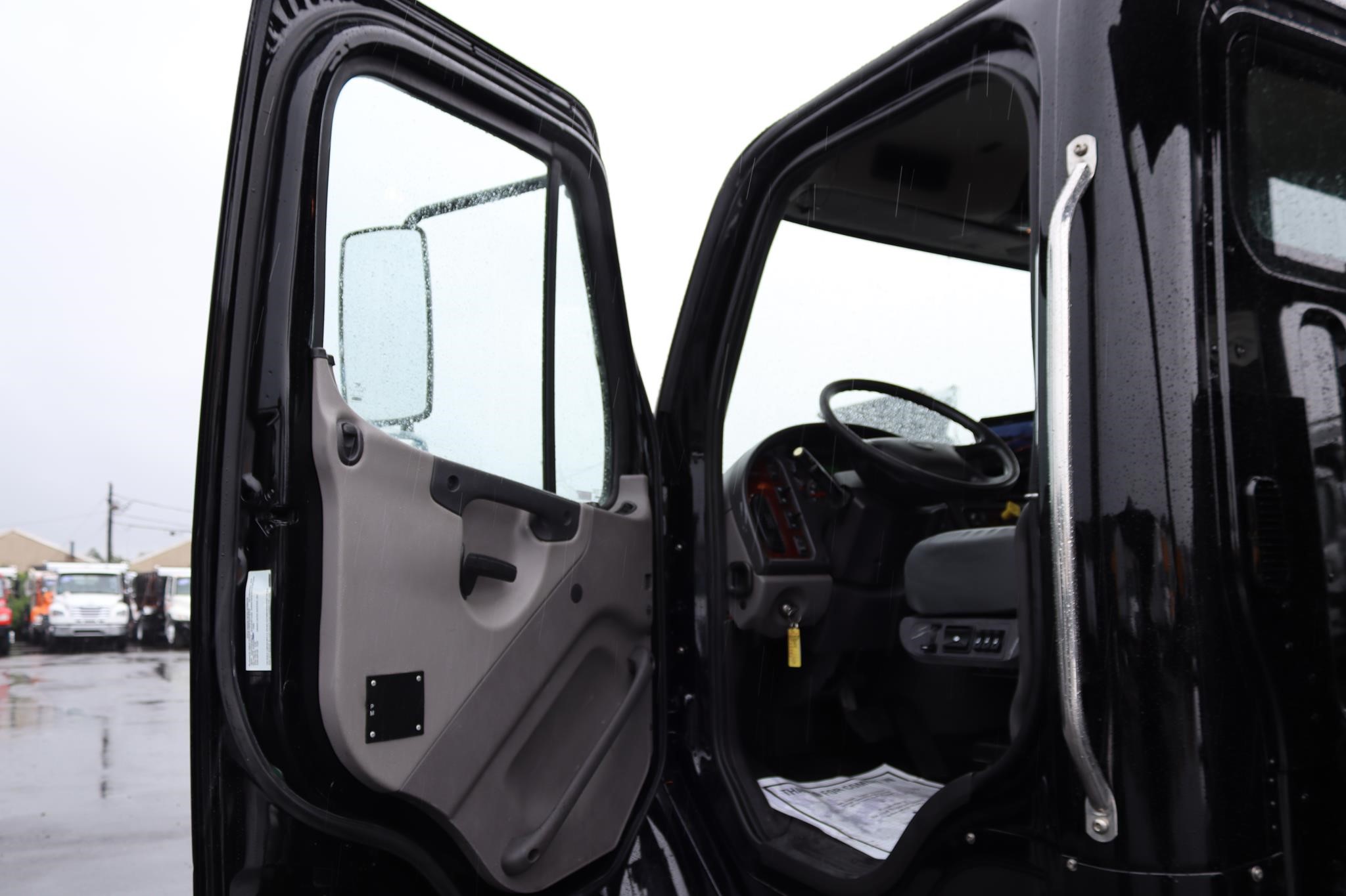 2019 FREIGHTLINER BUSINESS CLASS M2 106 11032413469 2019 FREIGHTLINER BUSINESS CLASS M2 106 11032413469