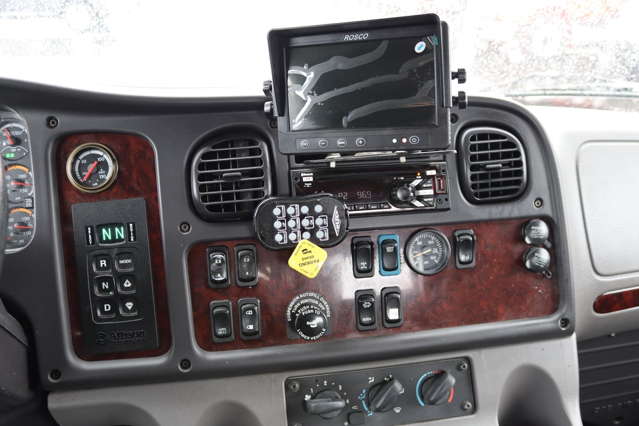 2019 FREIGHTLINER BUSINESS CLASS M2 106 11032413620 2019 FREIGHTLINER BUSINESS CLASS M2 106 11032413620