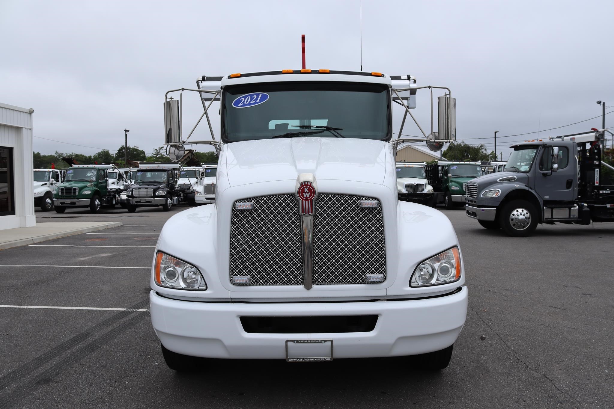 2021 KENWORTH T270 11032608796 2021 KENWORTH T270 11032608796