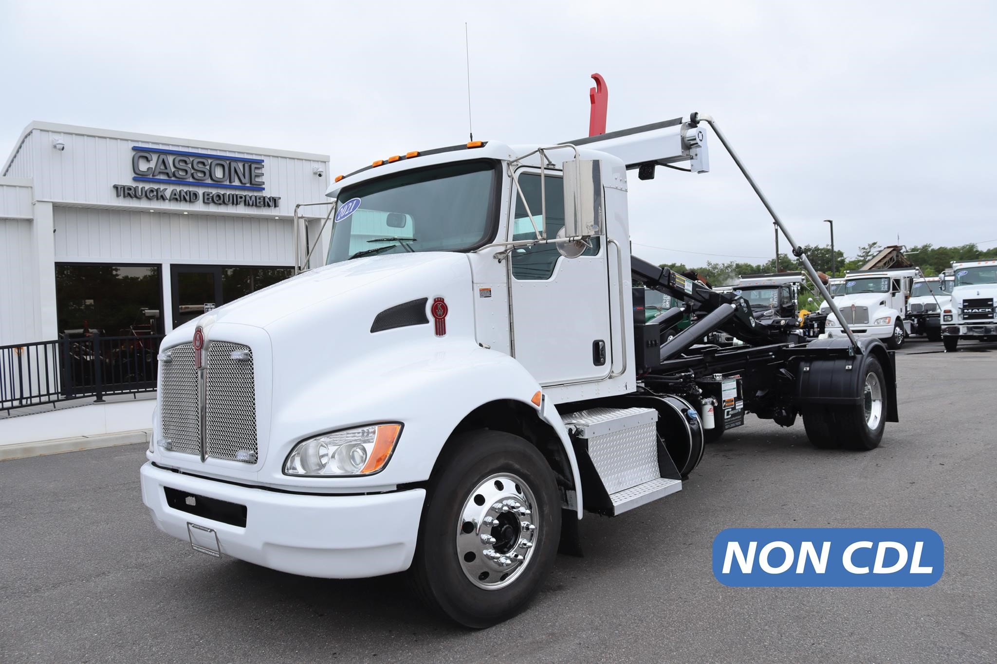 2021 KENWORTH T270 11032609790 2021 KENWORTH T270 11032609790