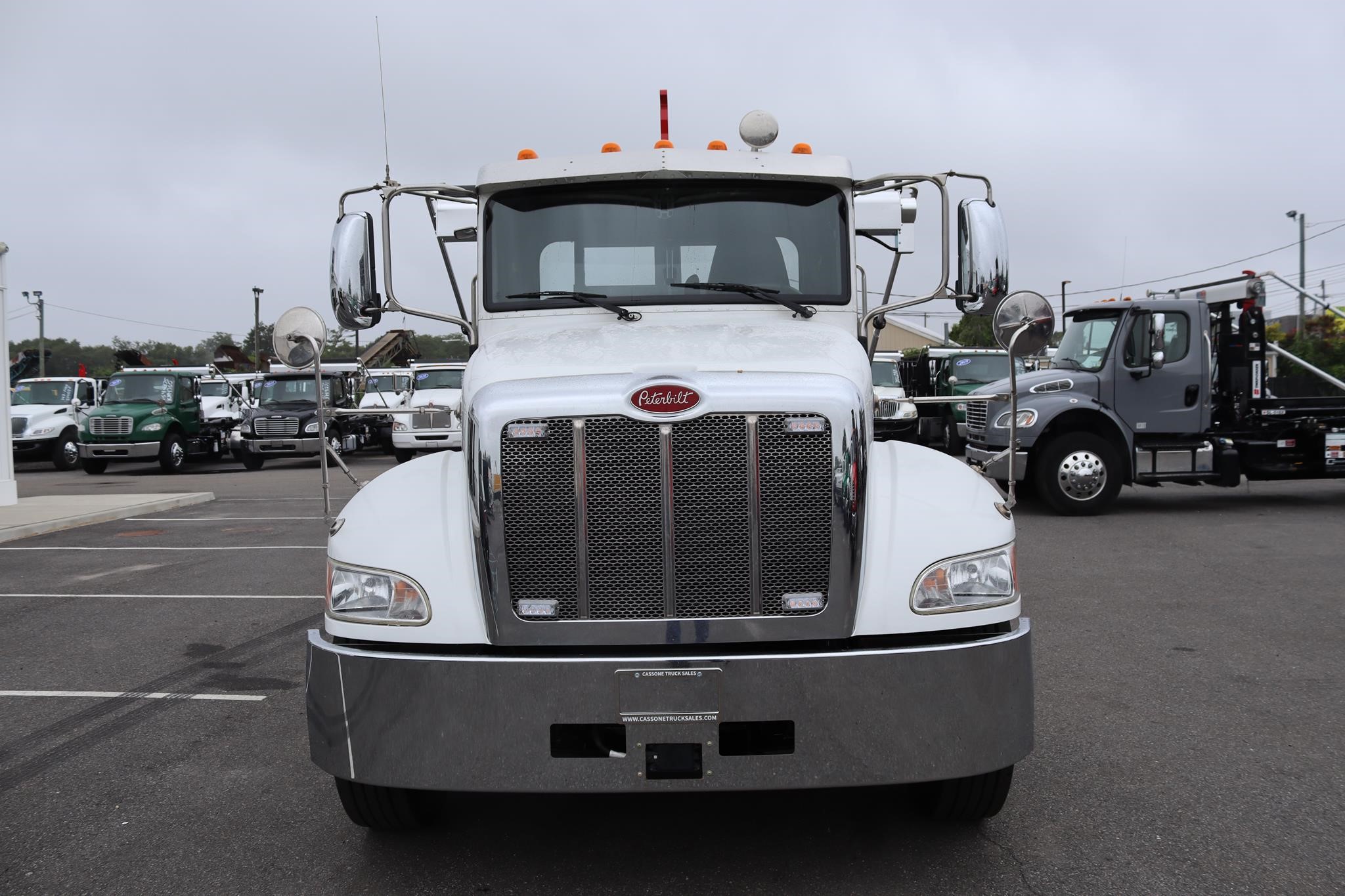 2021 PETERBILT 337 2021 PETERBILT 337 - image 6 of 6