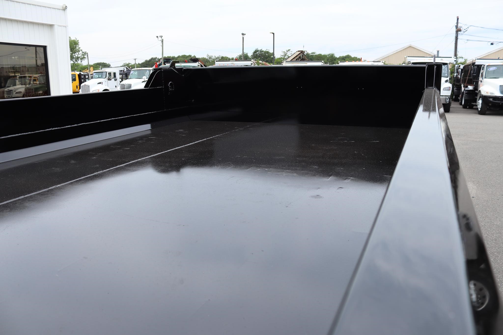 2019 ISUZU NPR HD 11033283993 2019 ISUZU NPR HD 11033283993