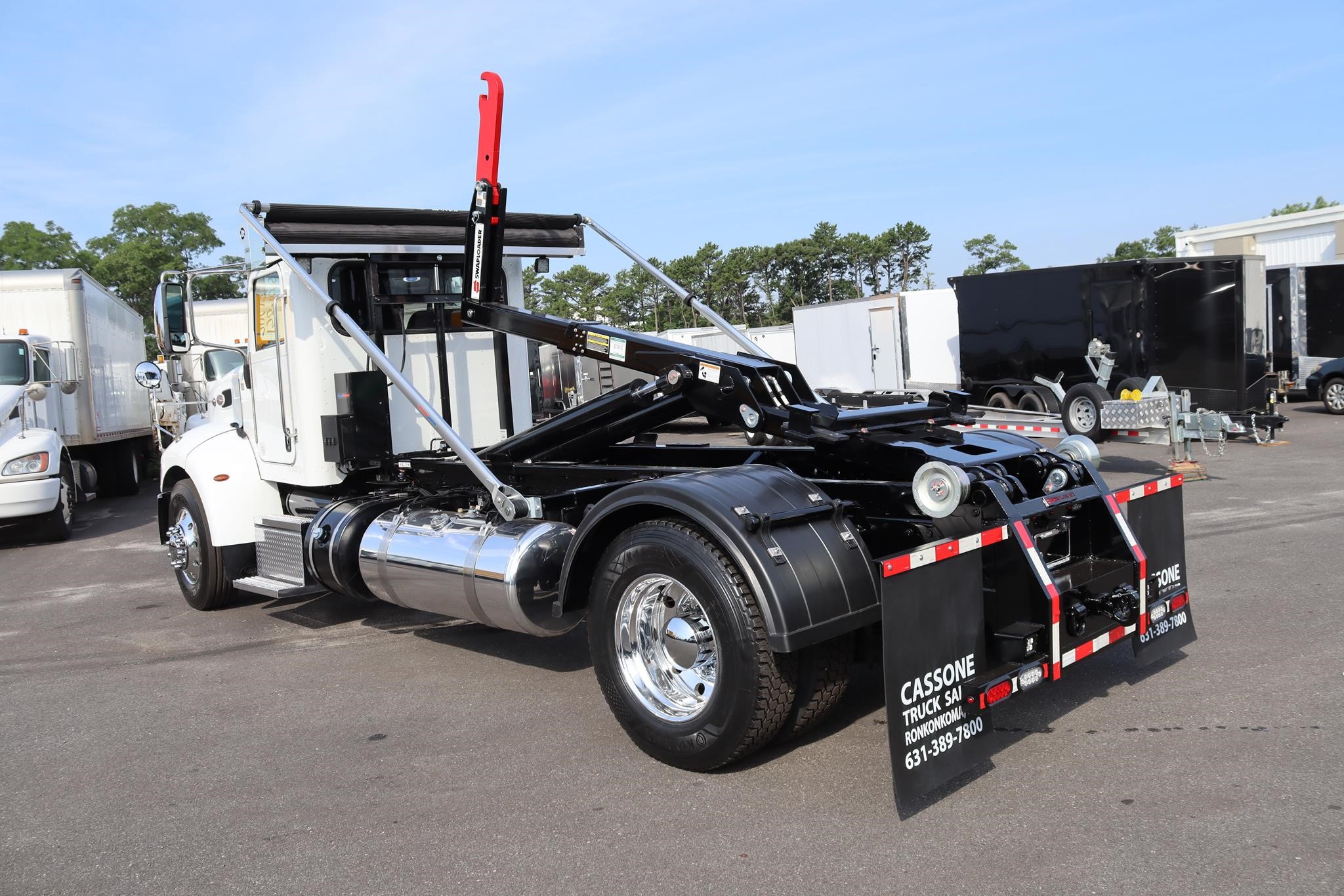 2021 PETERBILT 337 2021 PETERBILT 337 - image 2 of 6